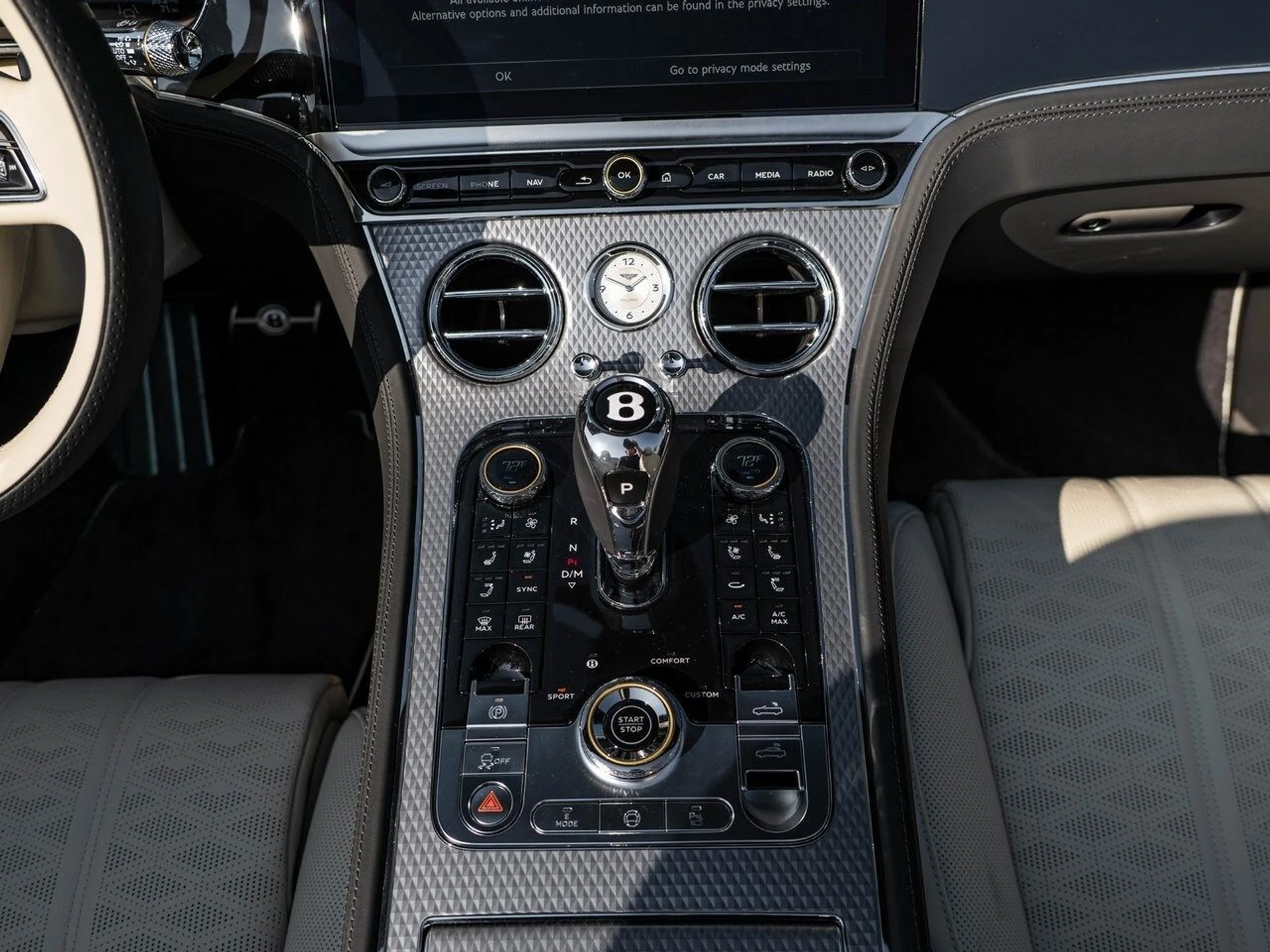 mph036_2986610760_08034d80896a2bb12fb4e179523bb599x_090ab74597