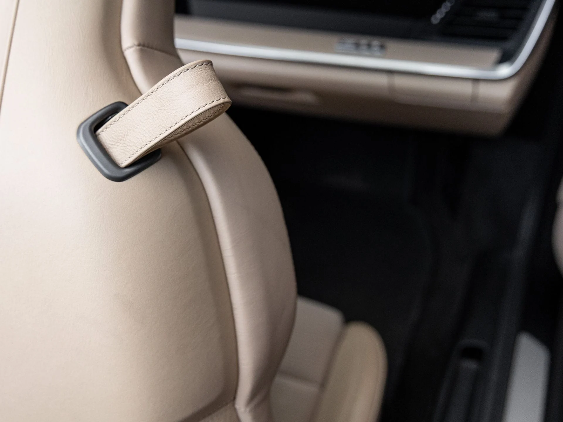 mph036_2987369958_37_7936e64ec2