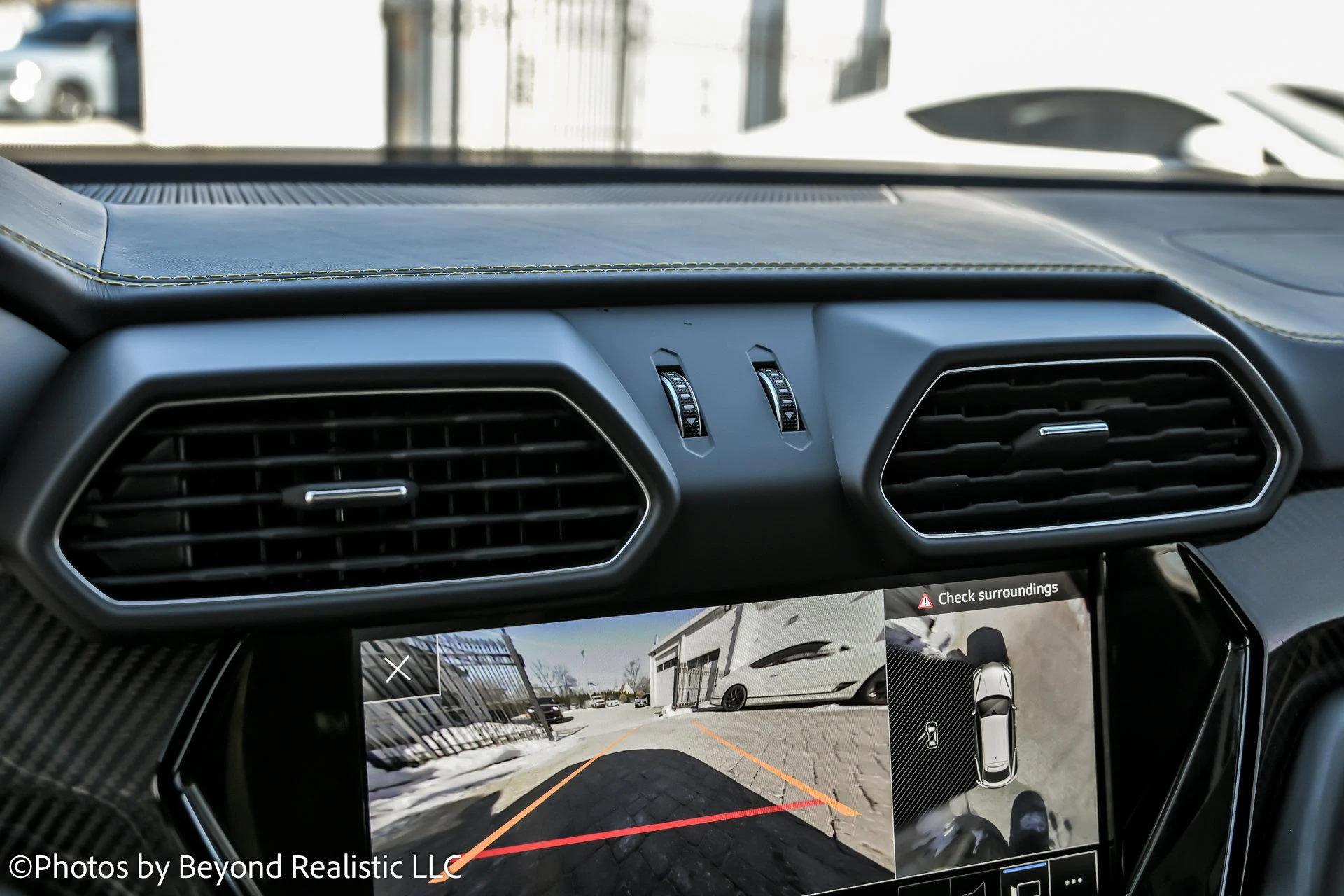 mph036_2996215156_Used_2024_Lamborghini_Urus_S_1769420571_8b2af7e398