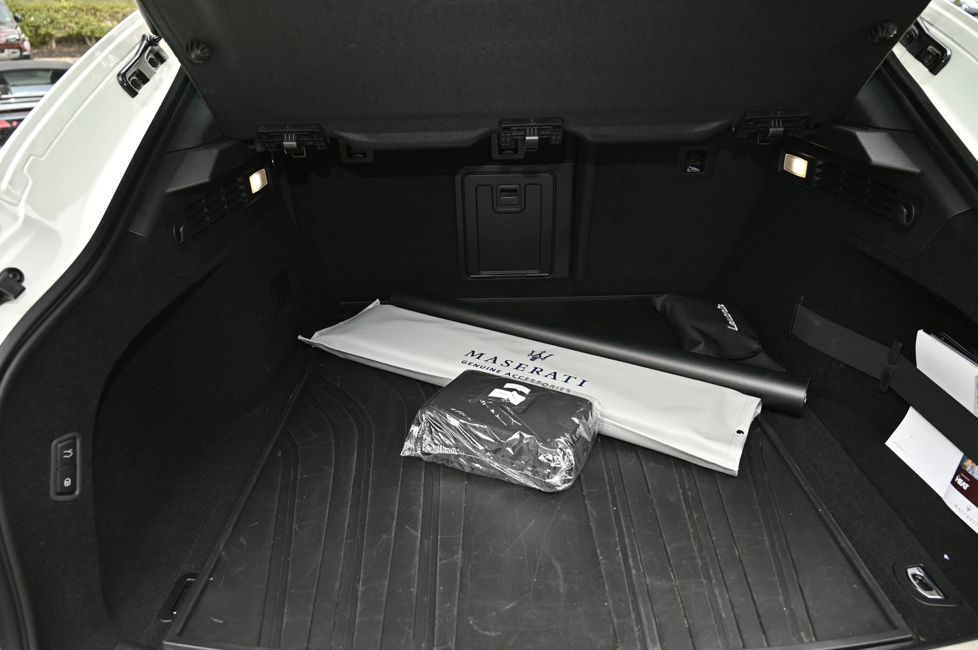 mph036_2997570381_6fa567e3f88b4518b17ab3d2f9f40b64_4efeb0ed99