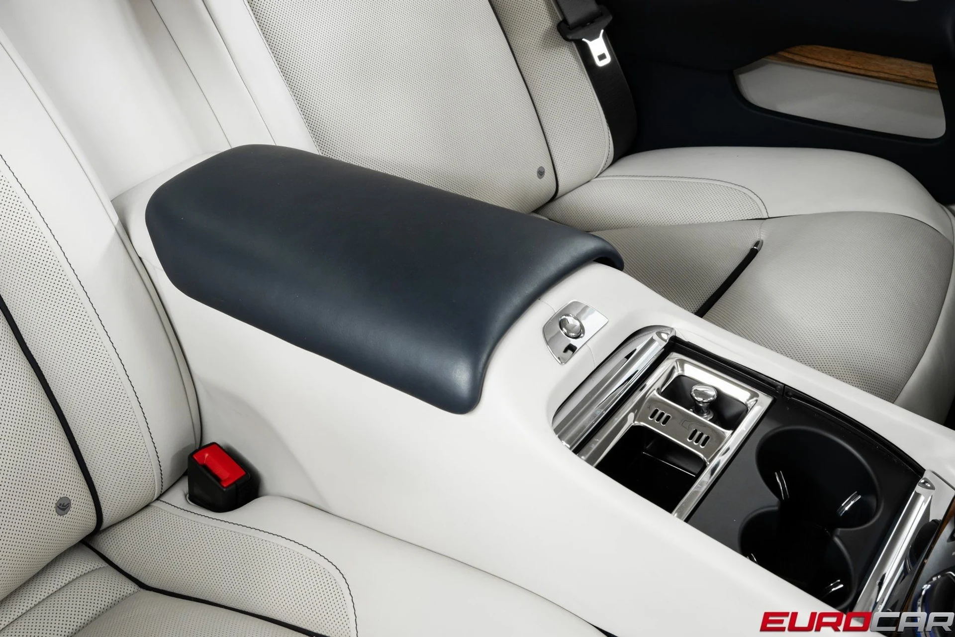 mph036_3003806043_image_37_99c1b24221