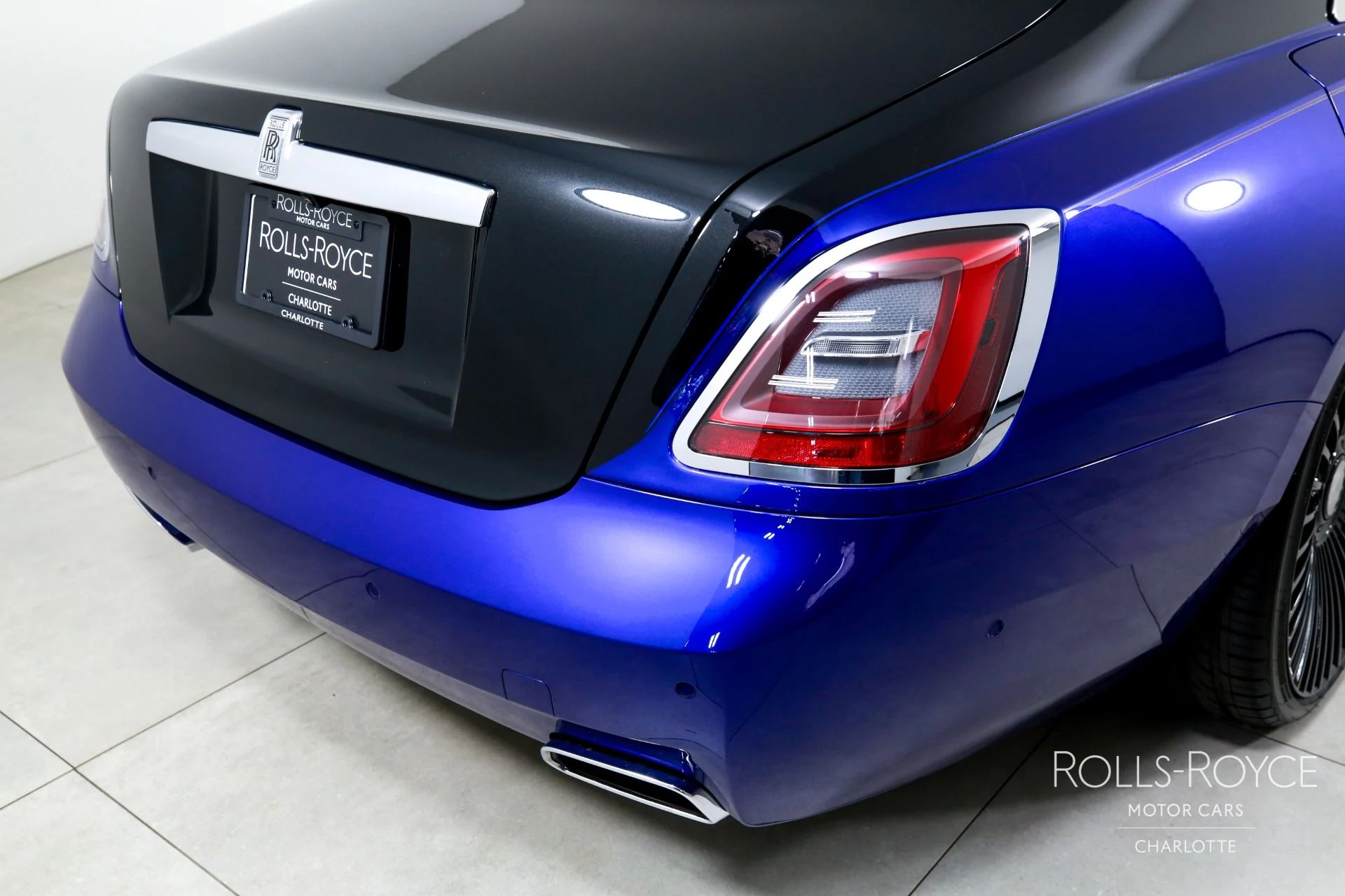 mph036_3008297167_Used_2022_Rolls_Royce_Ghost_1751579647_bfafca22ea