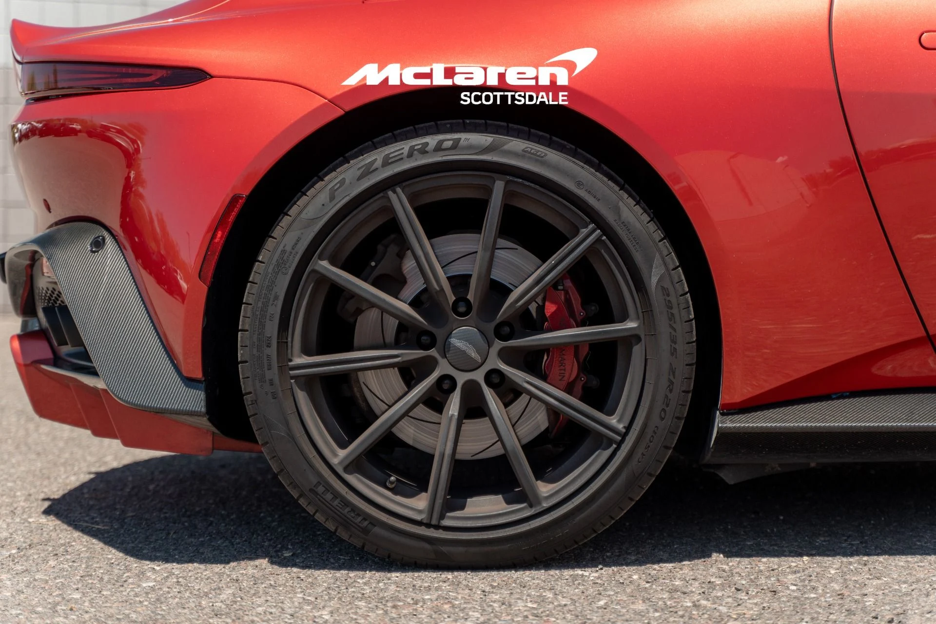 mph036_300997398_Used_2019_ASTON_MARTIN_VANTAGE_1784912904_58ef20ff24