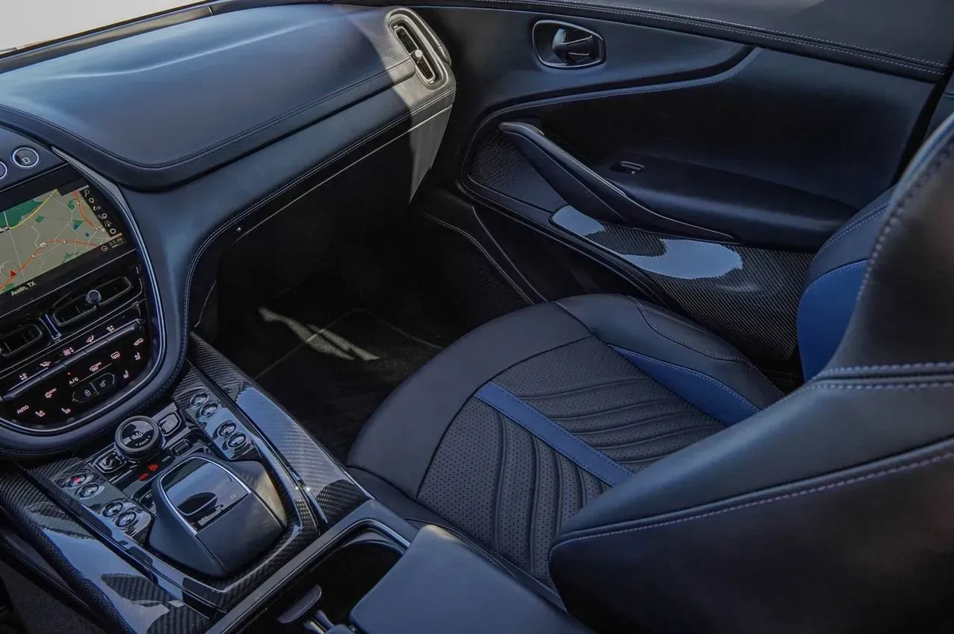 mph036_301991958_9409050e329e4ea483e5b6ee77477afe_464d93d6d0