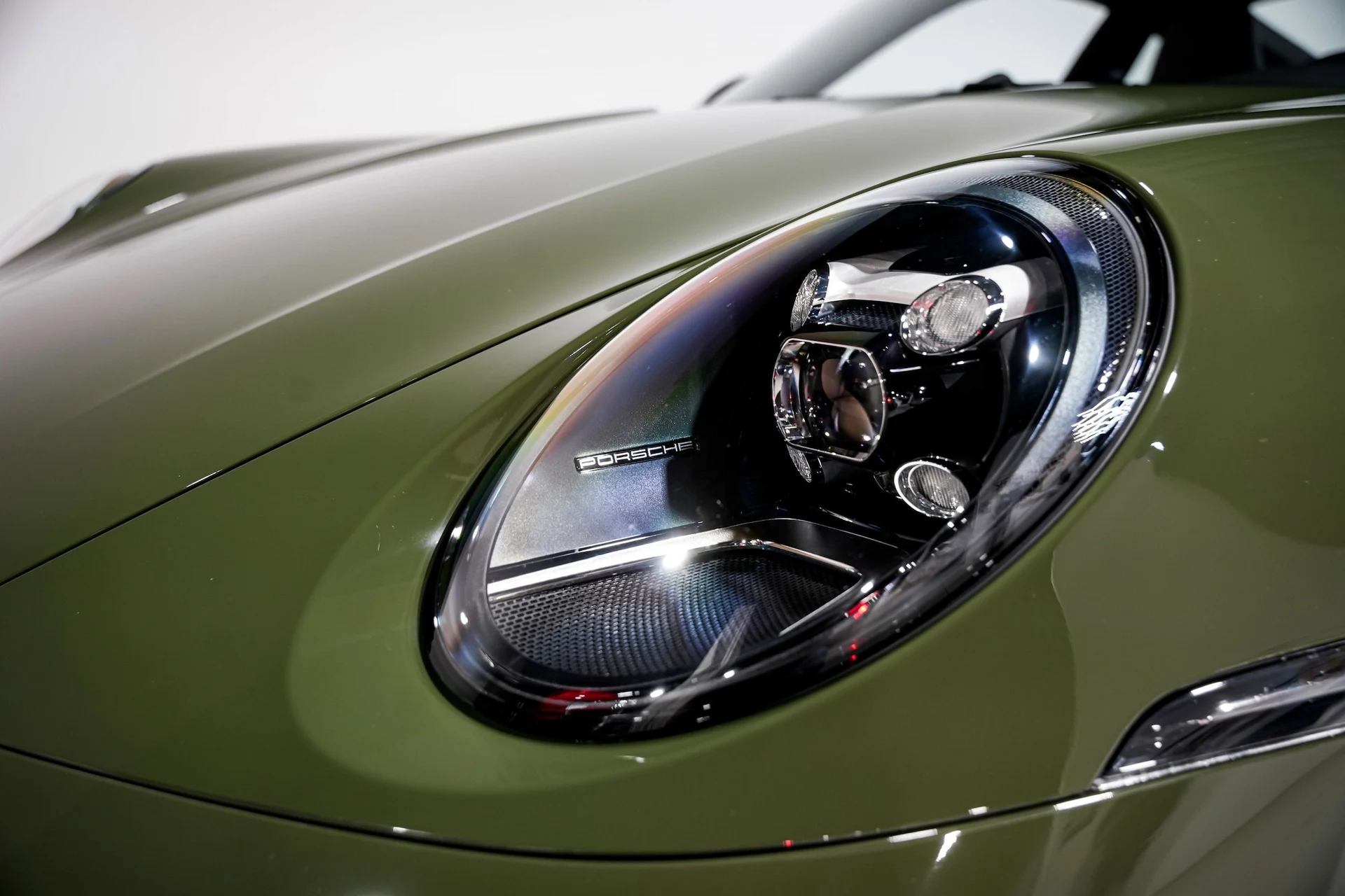 mph036_3054176097_7e3f1b774d8f26eccedf9f1204aaa027x_9e18053ef3