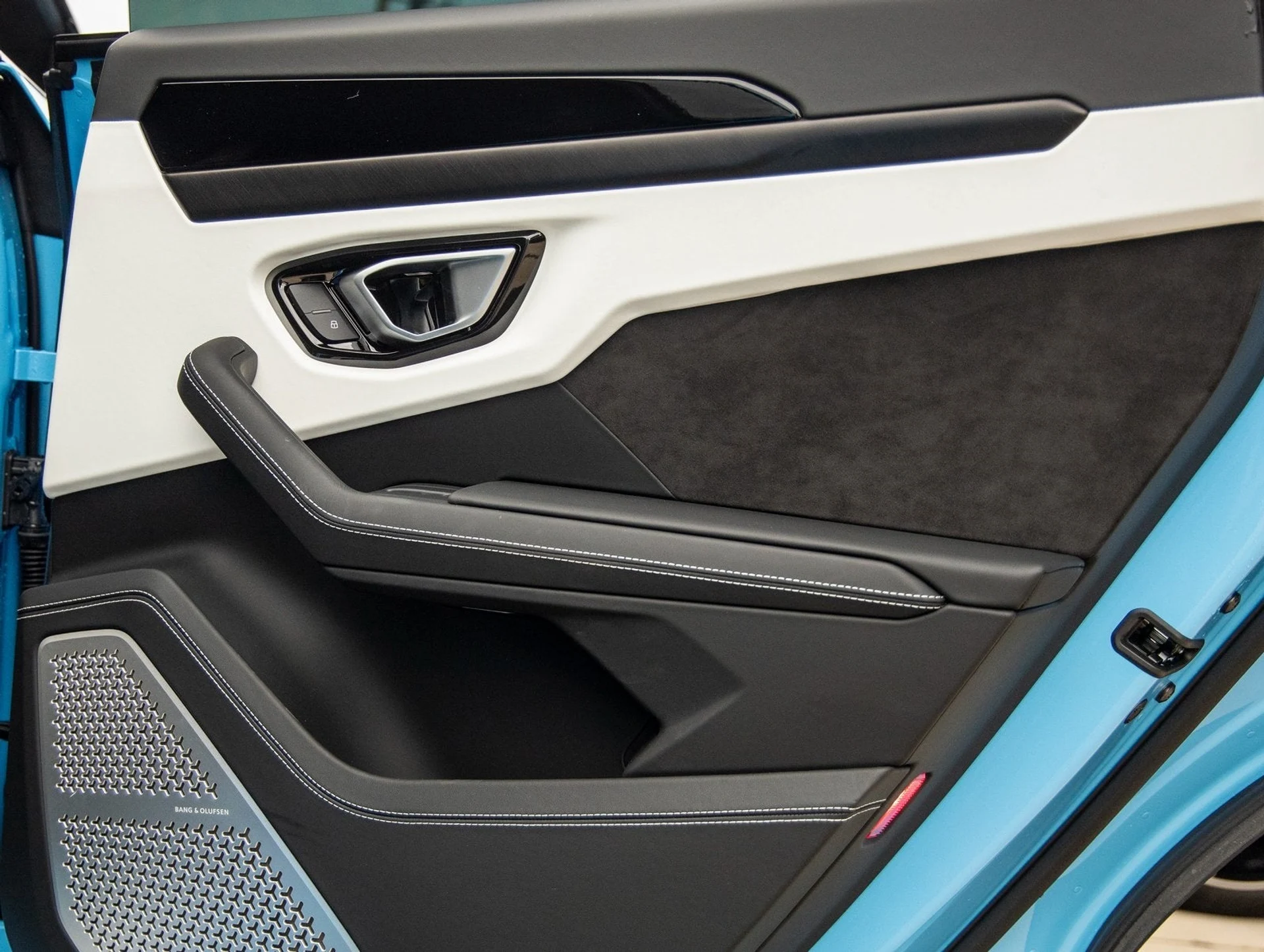 mph036_3054568948_37_809b98554e