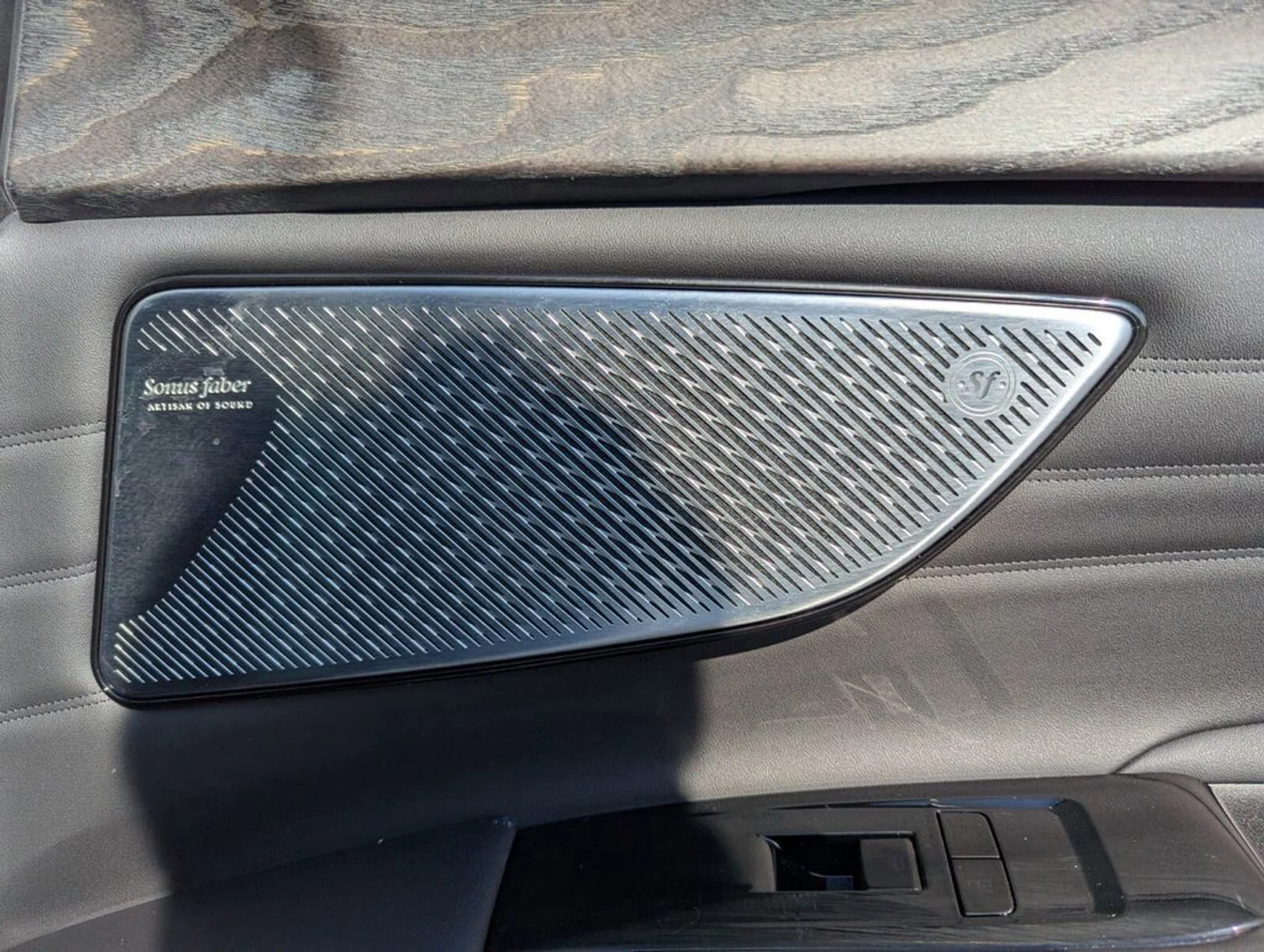 mph036_3062571919_1fa9c3e0ad882d510913e1e9eef0b506_c16f04de9e