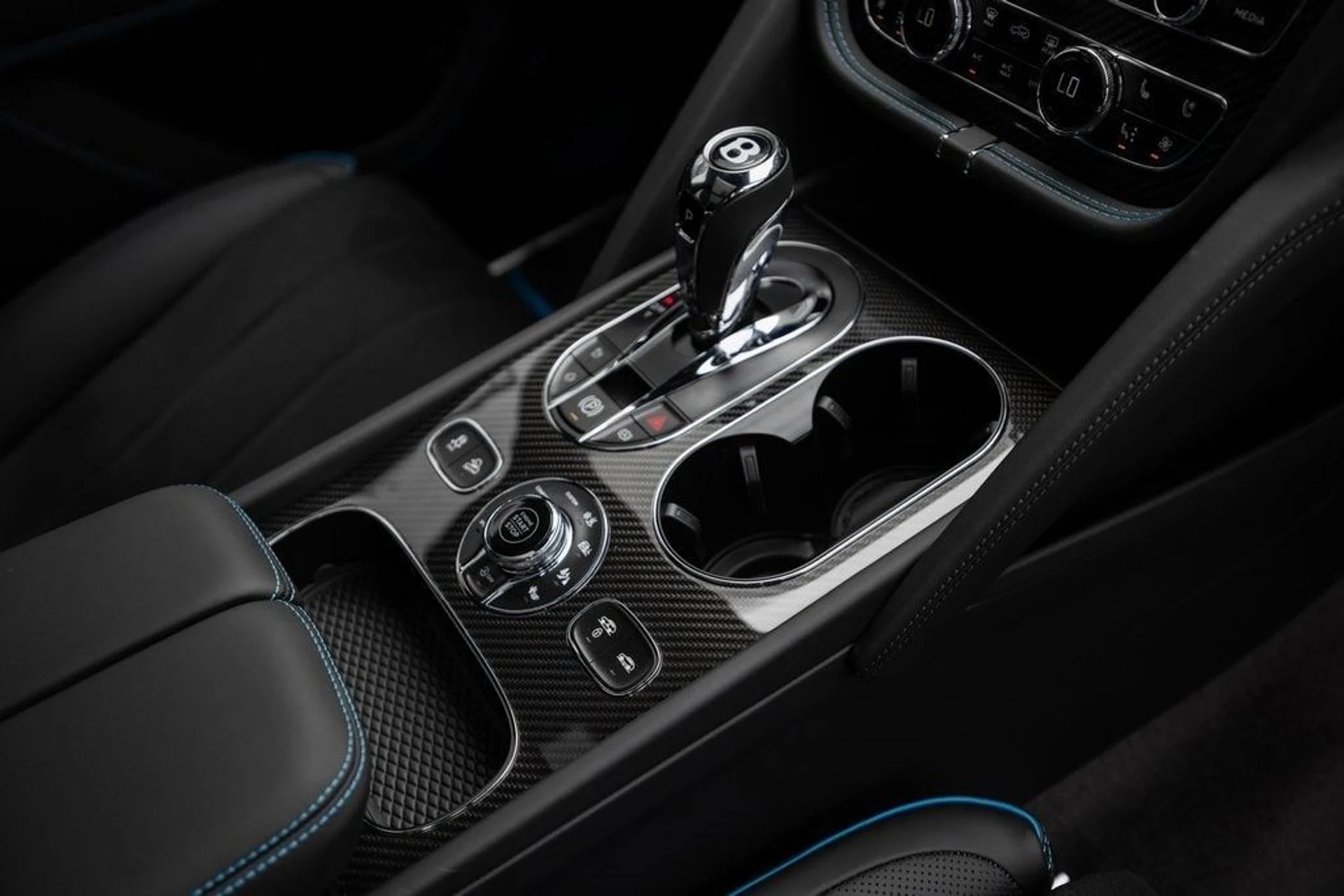 mph036_3074146492_c0a6581e10d2560af7786eca7100c5a1x_4d6f47de01