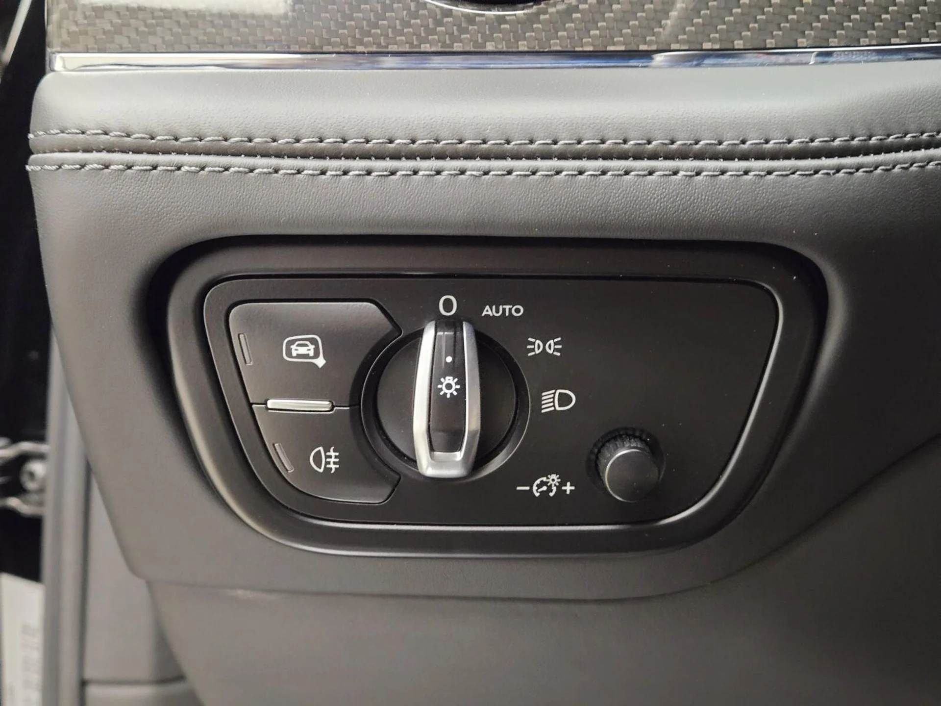 mph036_307432688_Used_2019_Bentley_Bentayga_V8_1769237277_02af366b70