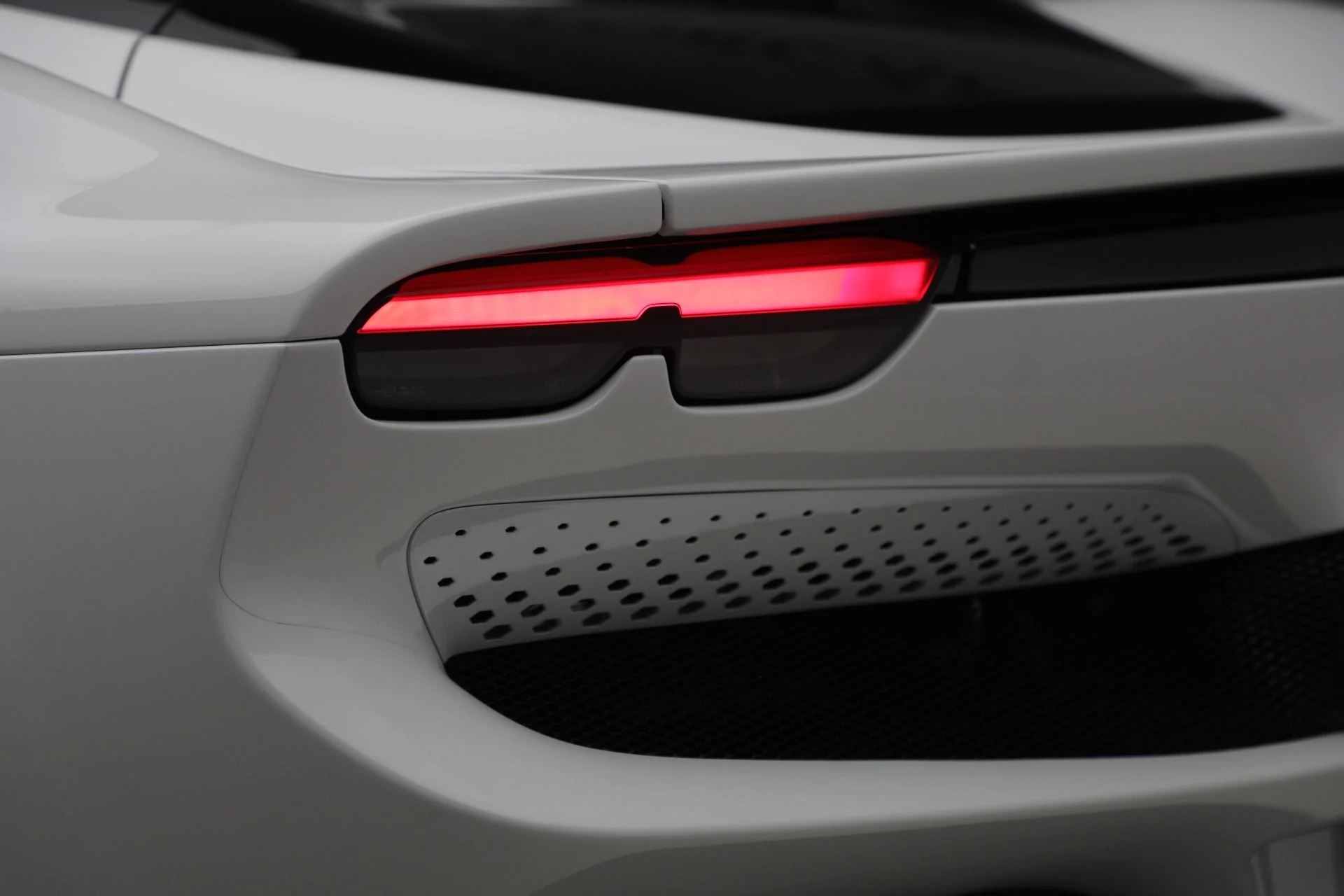 mph036_307676293_Used_2025_Ferrari_296_GTS_1774108036_dec5348619