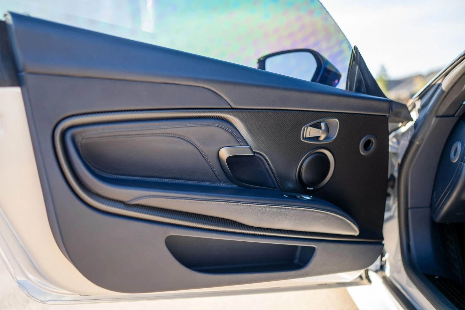mph036_3090778938_Used_2020_Aston_Martin_DBS_Superleggera_1782927184_3d71601bc2