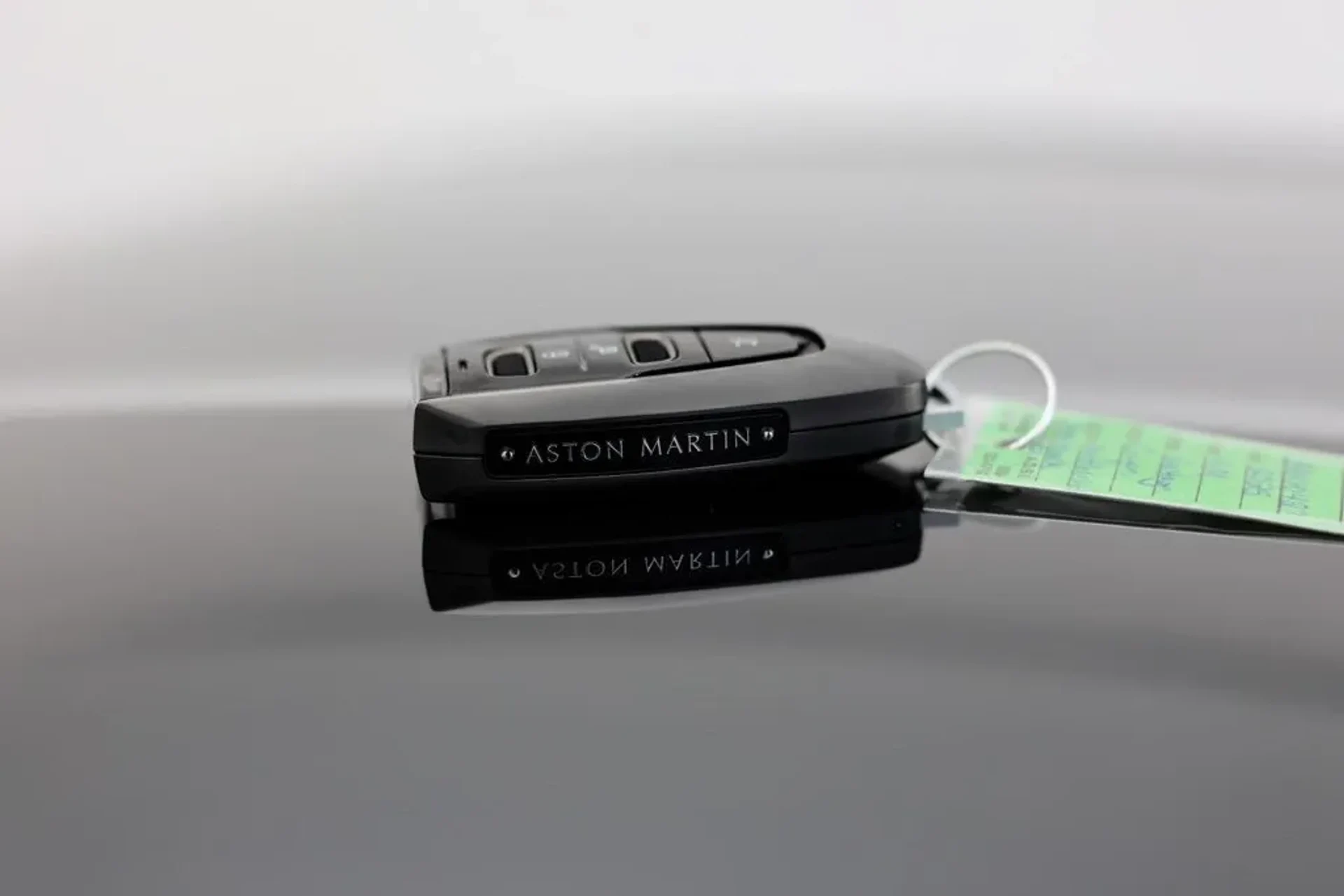 mph036_3093017044_lyyiare8egwm8iudf7r5rymjmm1b_cebdcead13