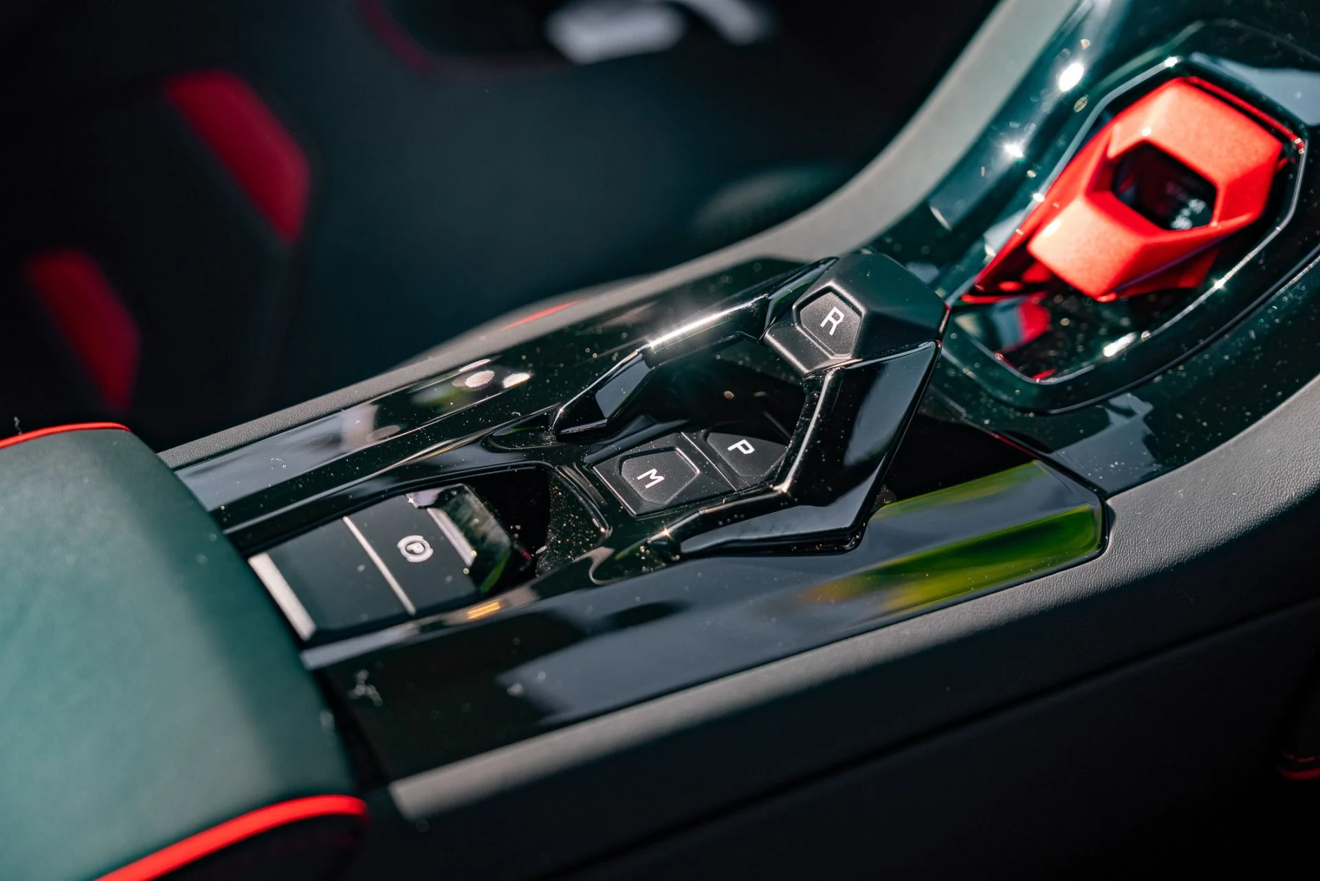 mph036_3094287567_Used_2022_Lamborghini_Huracan_EVO_1762801522_3921aed749