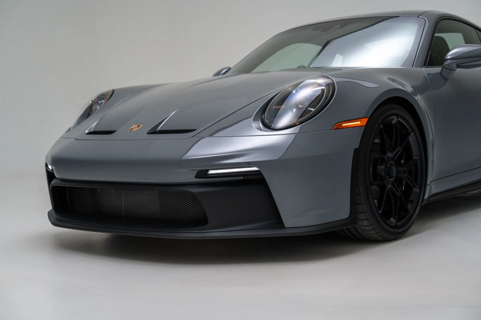 mph036_3102985687_Used_2024_Porsche_911_GT_3_1774634345_4b061b5ed5