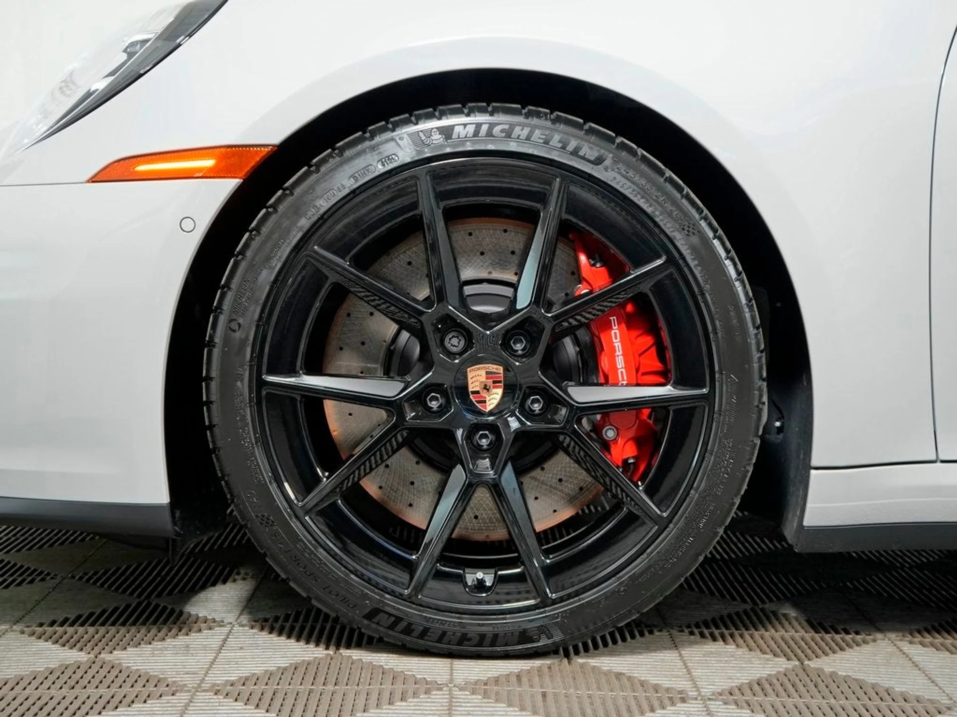 mph036_310463390_37_c8bac6abed