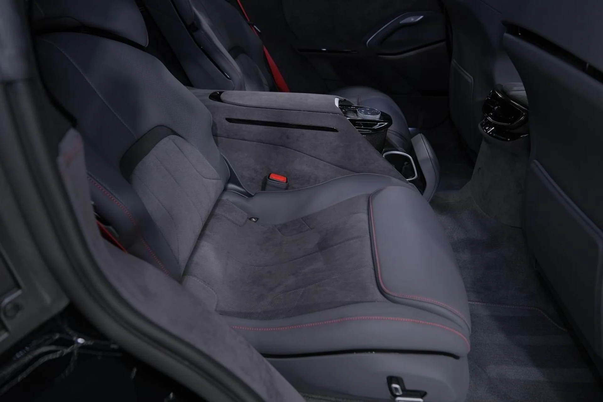 mph036_3107210509_90058a756b82ea57e154a1f62d93b82b_1b393b8ef2