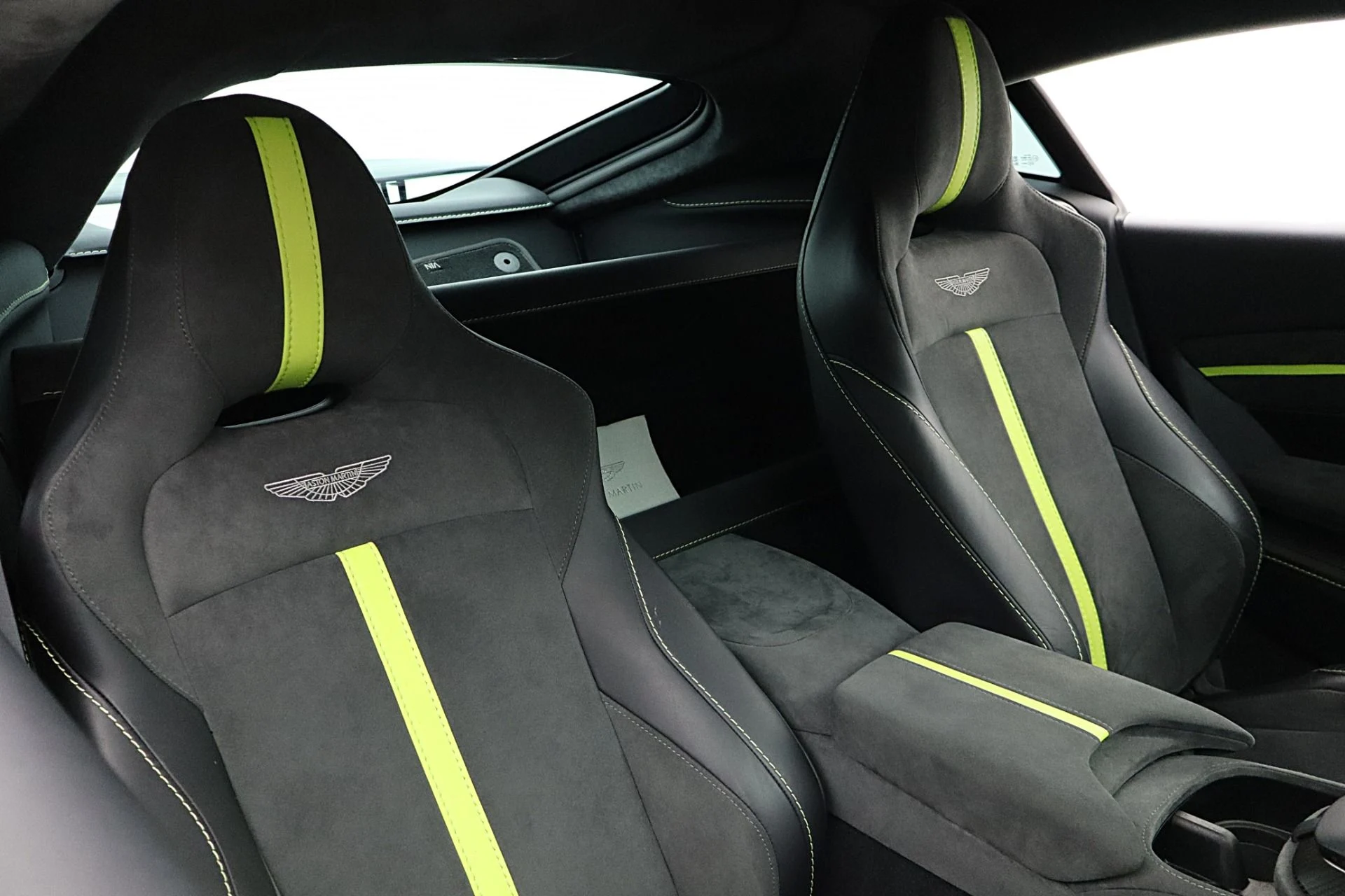 mph036_3114713069_Used_2023_Aston_Martin_Vantage_F1_EDITION_a584904ef4