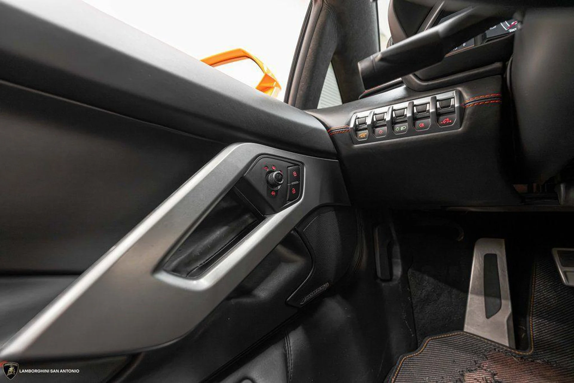 mph036_311779402_Jjy4_Fx_Wqg_Zc_El_Y4_R3fgpyh5_C35w_5dd315bbd0