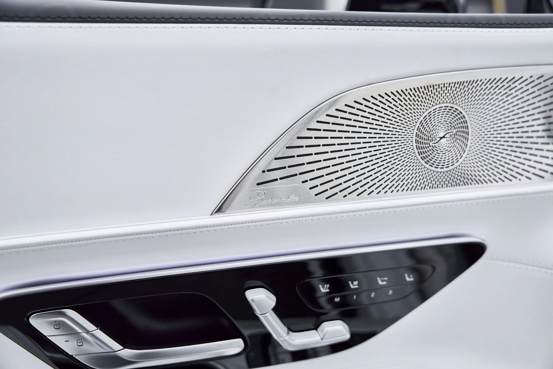 mph036_3124945791_Used_2026_Mercedes_Benz_SL_Class_Maybach_SL_680_1767218121_1f3b5c5631