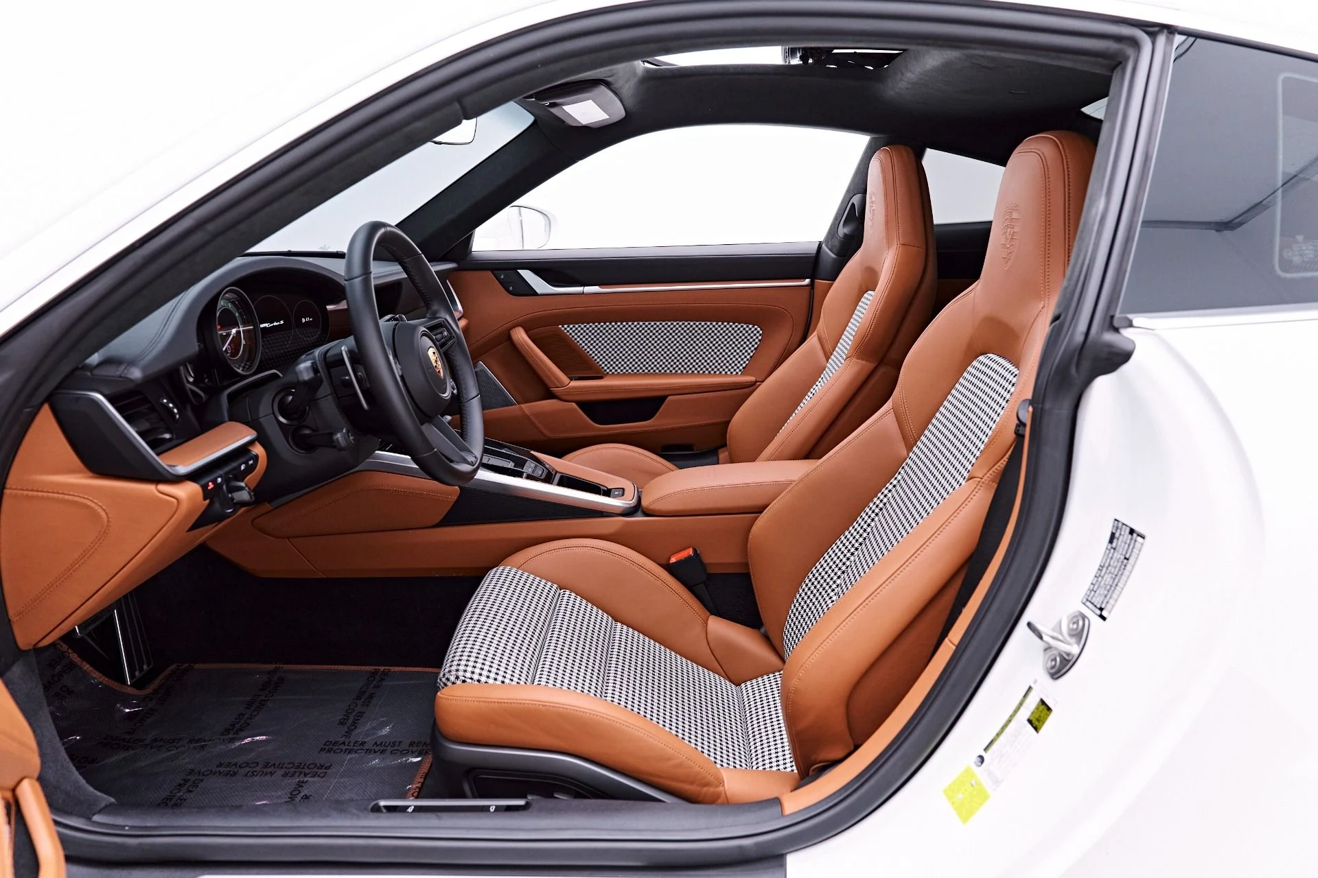 mph036_3139711201_Used_2024_Porsche_911_Turbo_S_1777505261_872f245193