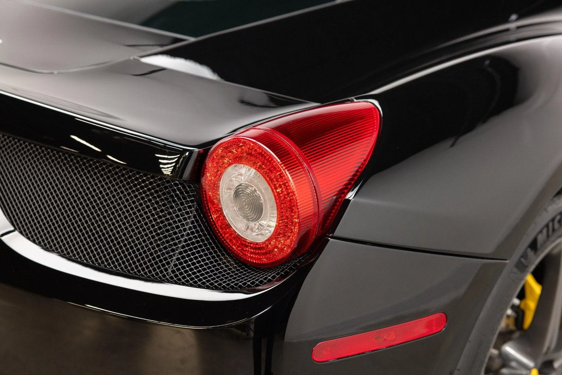 mph036_3153394841_Used_2015_Ferrari_458_Italia_1784296494_c498170b7e