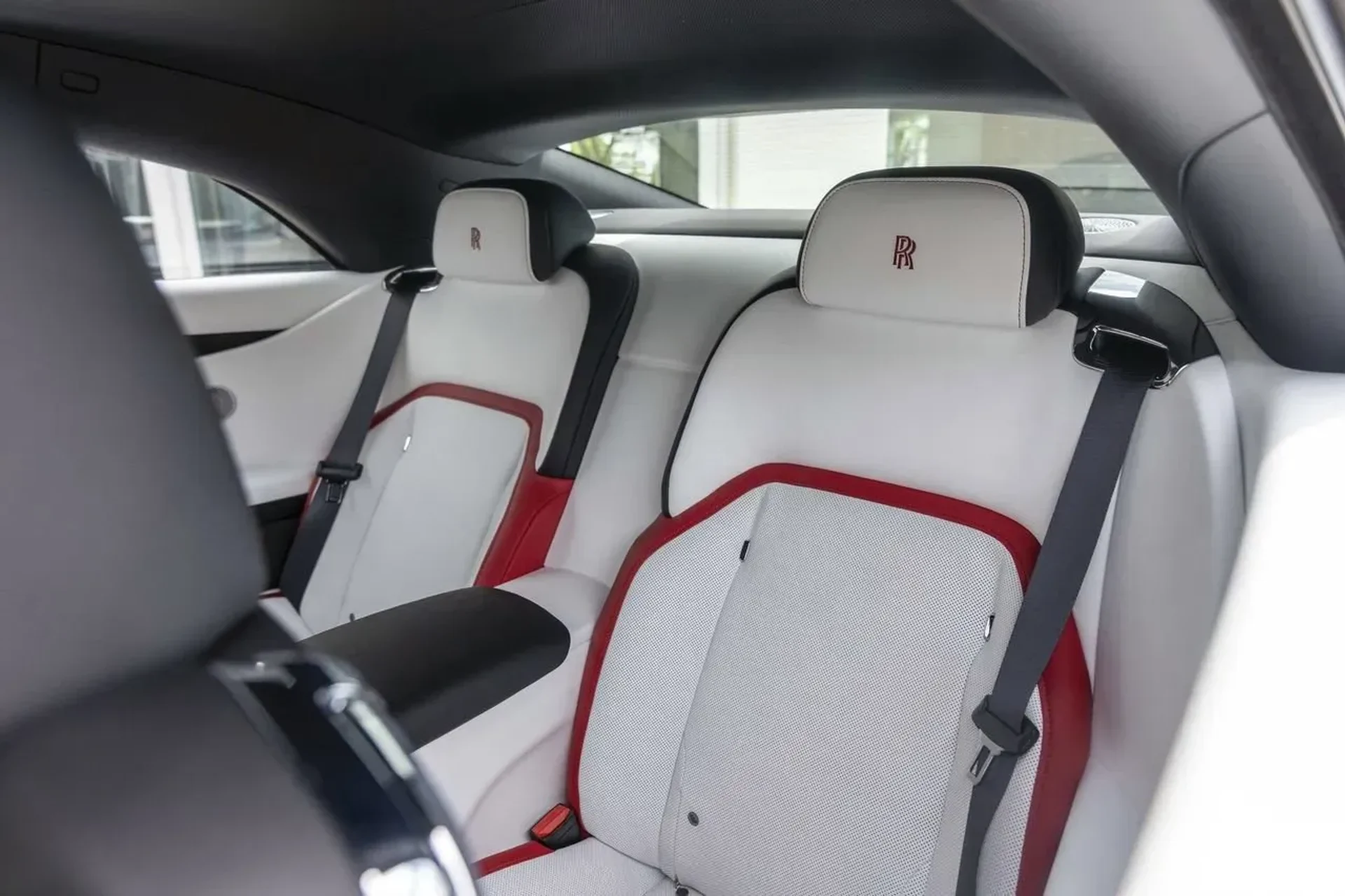 mph036_3165886700_741f0963ac7c4d24a3d185c18c1b1946_c27775a1f3