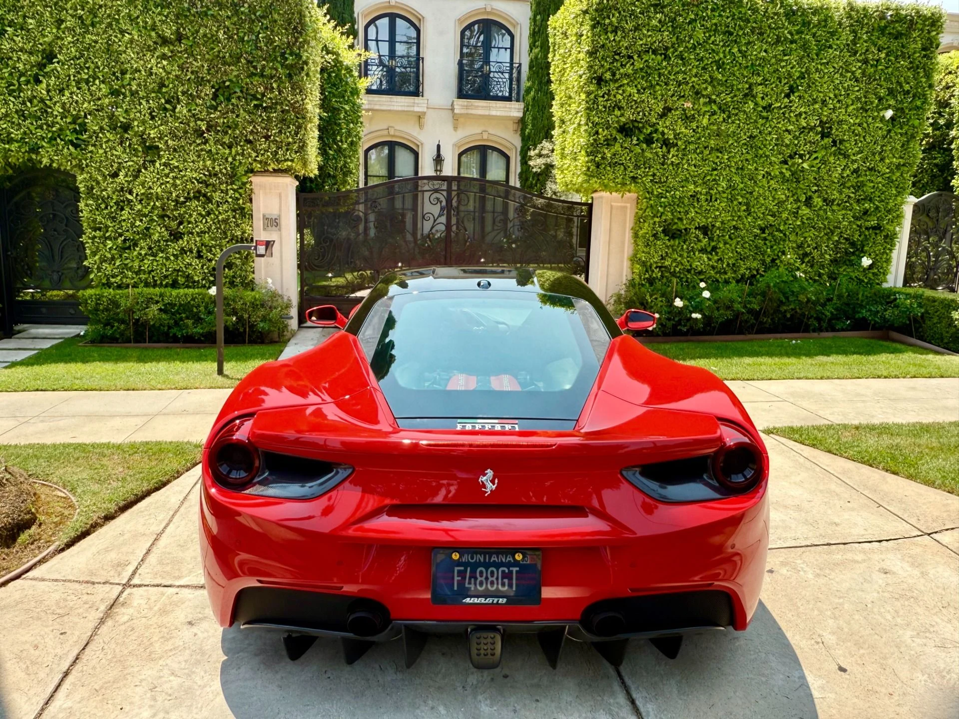 mph036_3170714704_Used_2016_Ferrari_488_GTB_1757699344_91ed2609b7
