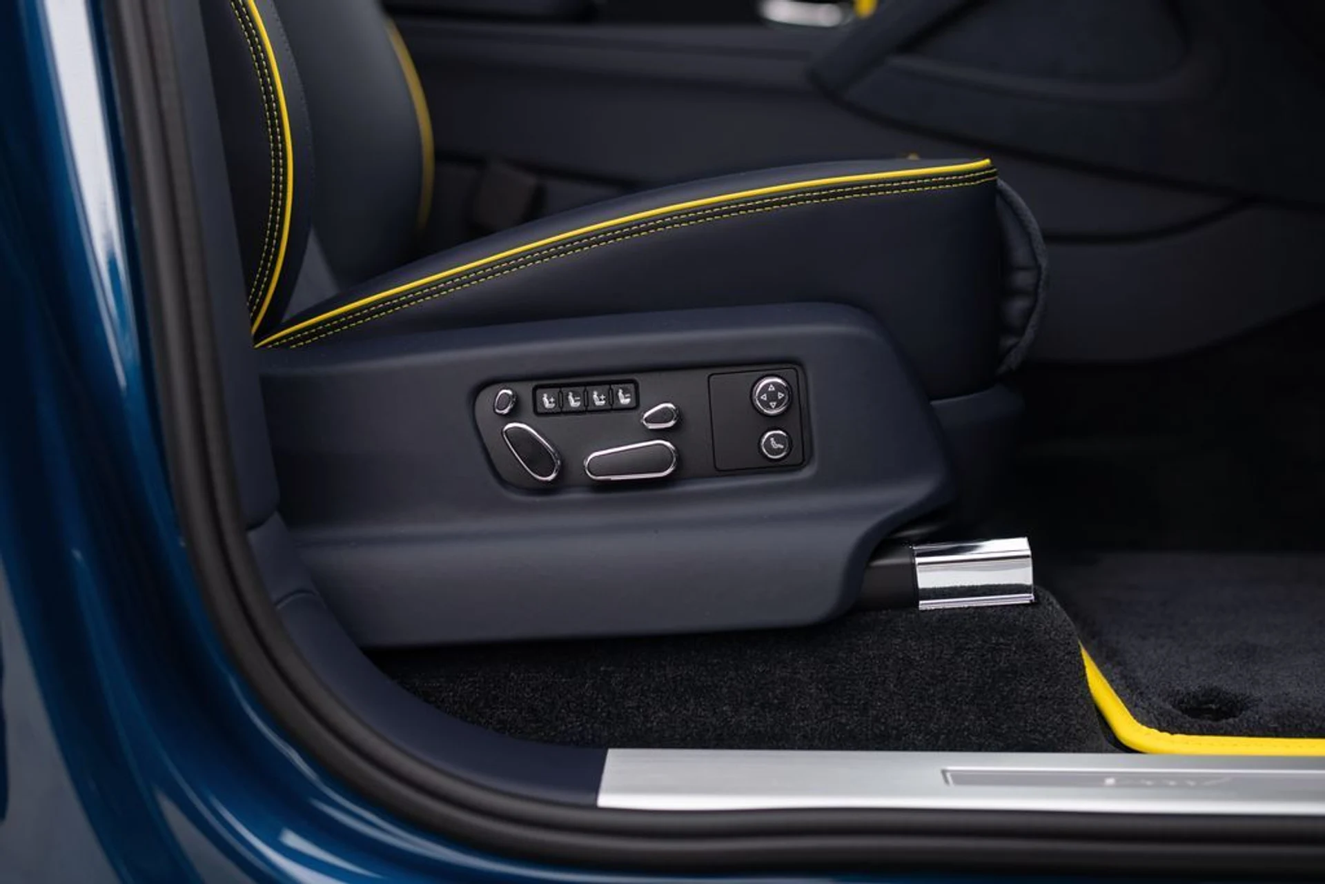 mph036_3171416185_d5fb746b48c977bec5a455381c37f0bdx_2907dd8494