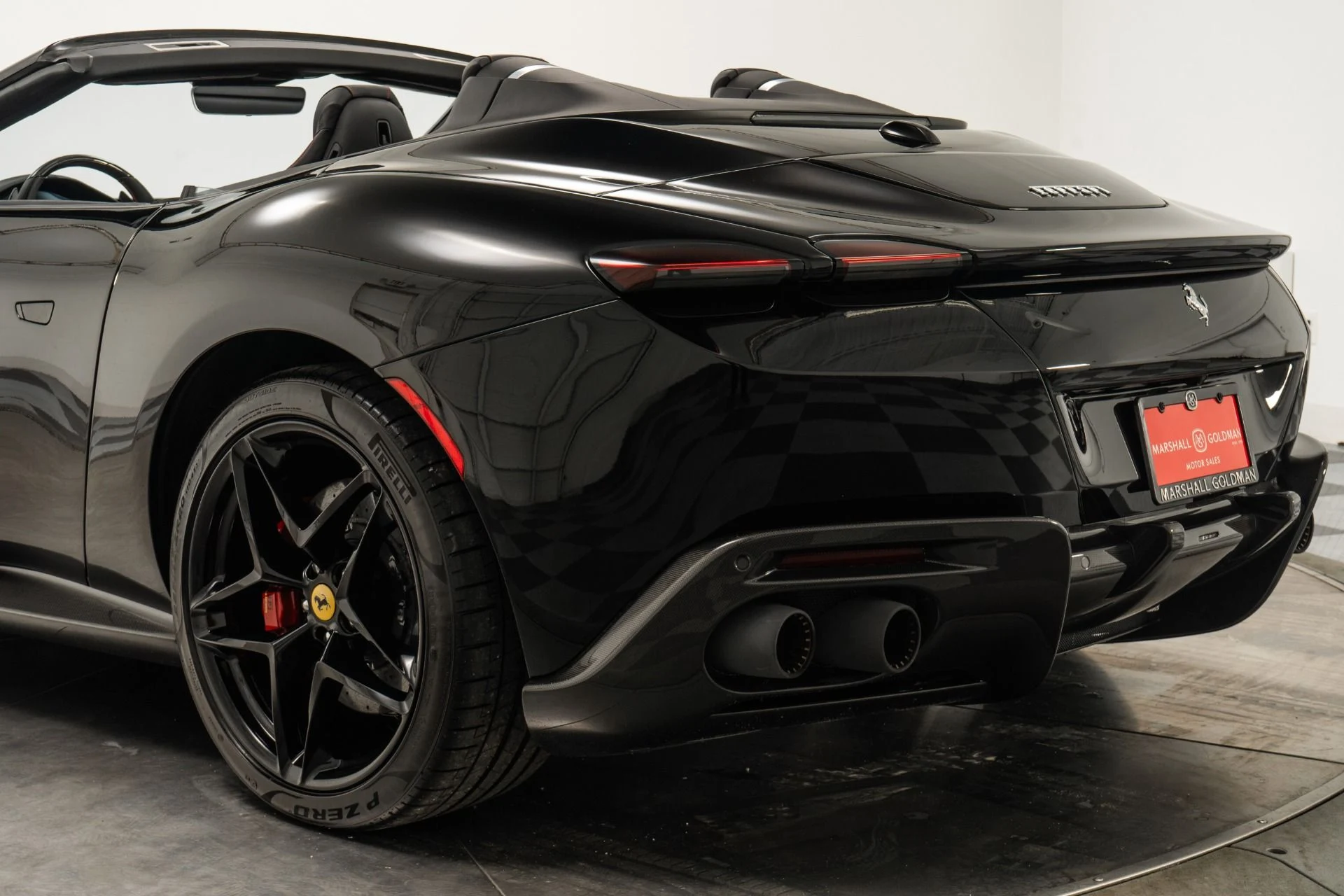 mph036_3174453765_Used_2024_Ferrari_Roma_Spider_1759261695_f0a9a8ab9f