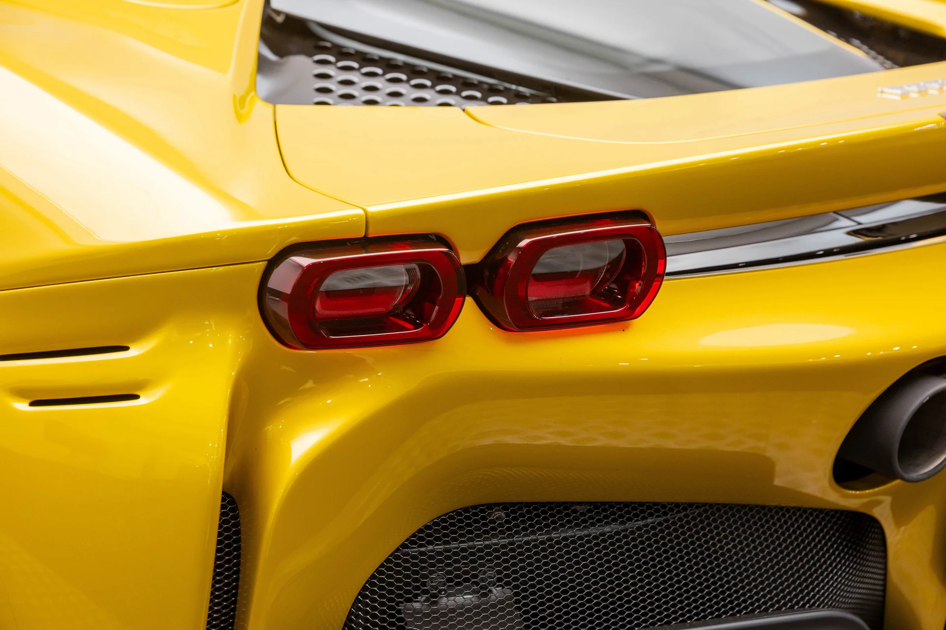 mph036_3181676914_cf7200b5daa94431b25468bc655bfe35_10018e2f49