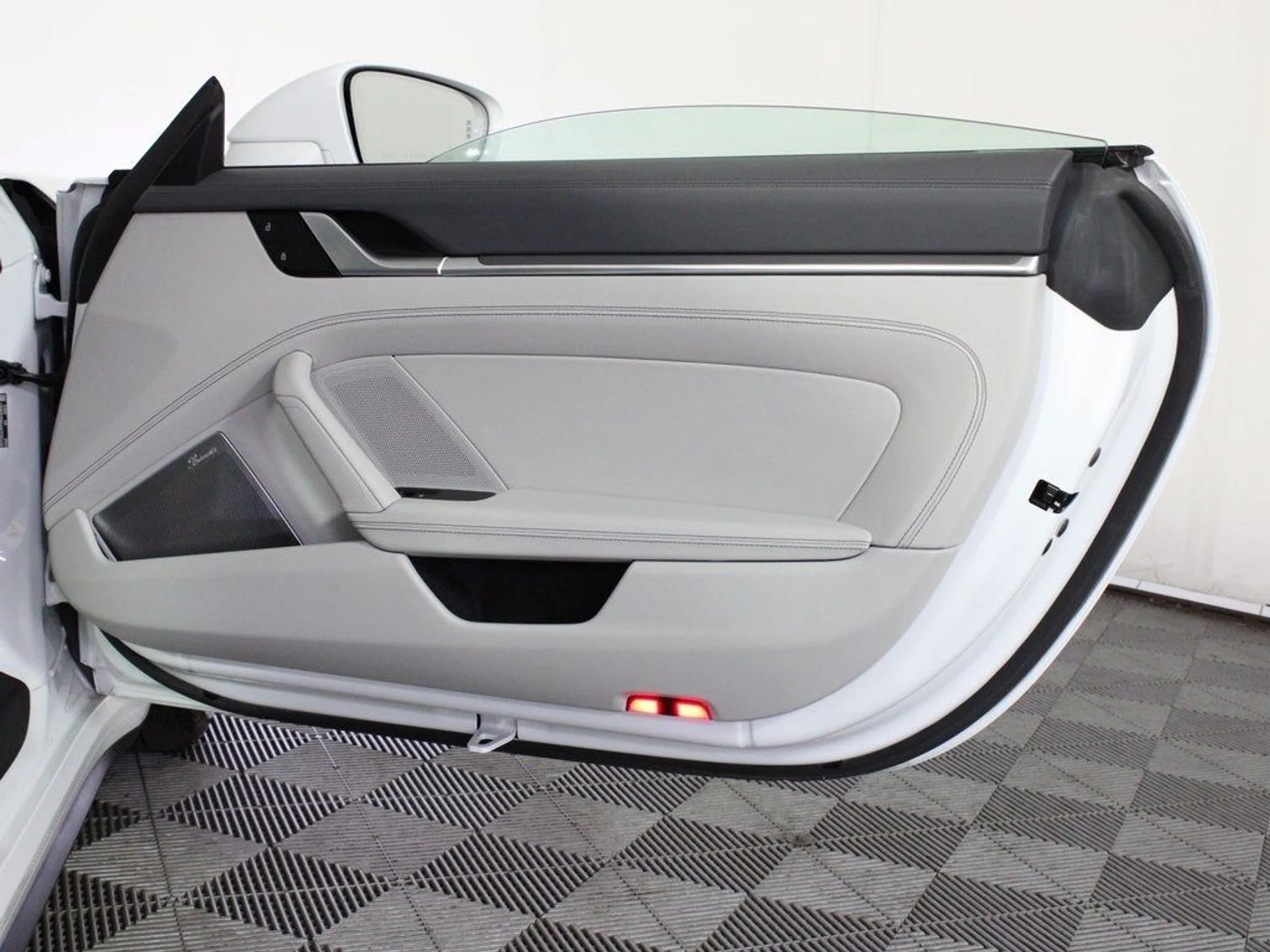 mph036_3191964842_37_e5157d35b3