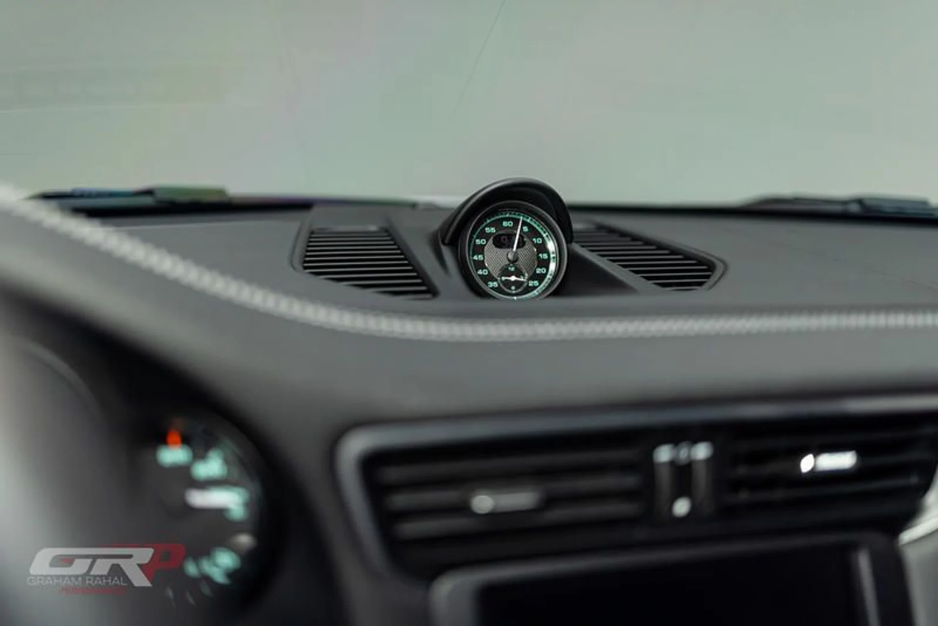 mph036_3197460637_6_E4203_E5_54_DC_4_F3_D_96_A5_57_BB_868_F19_EA_b58f895a59