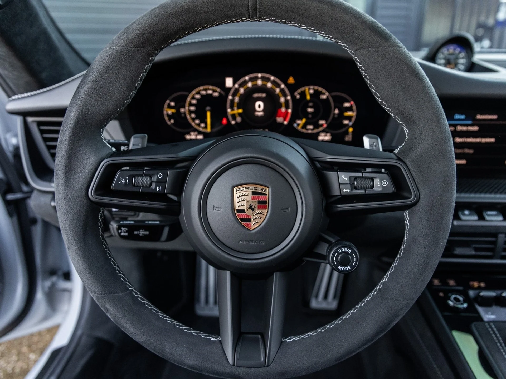 mph036_3204760998_38_ff5f513011