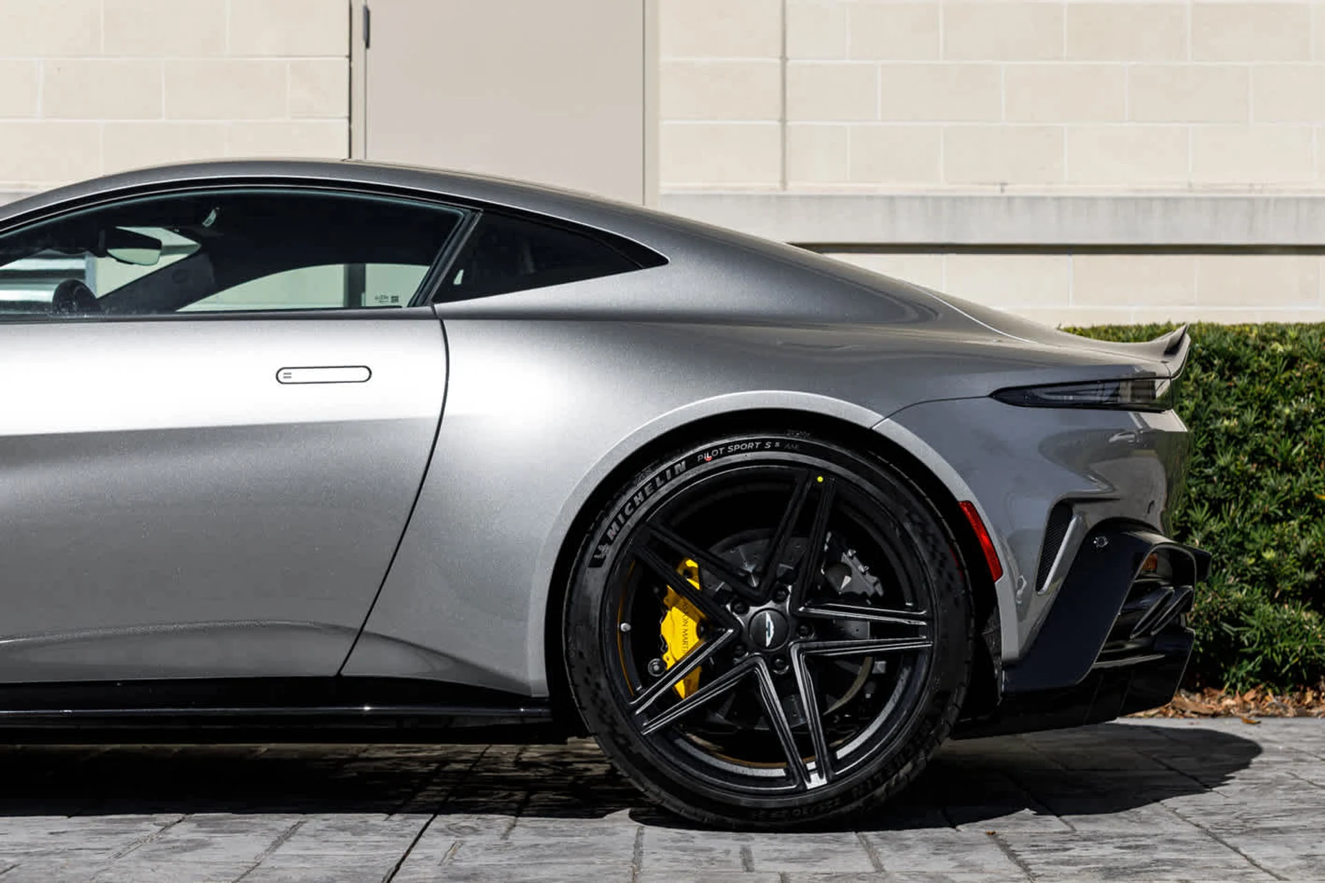 mph036_3224866827_37_6391d6aa50