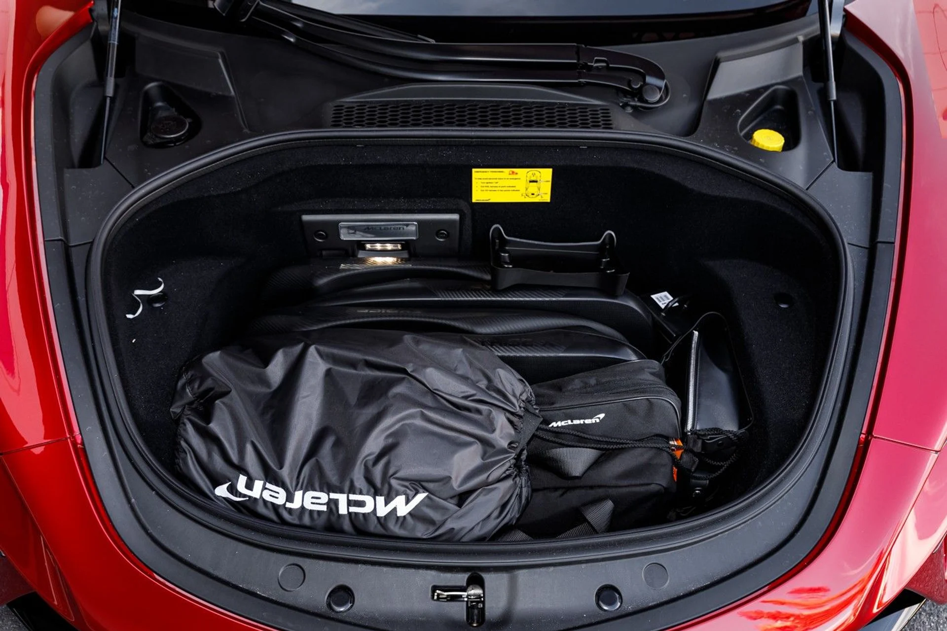 mph036_3226978509_635_p37_l_97b81f887f