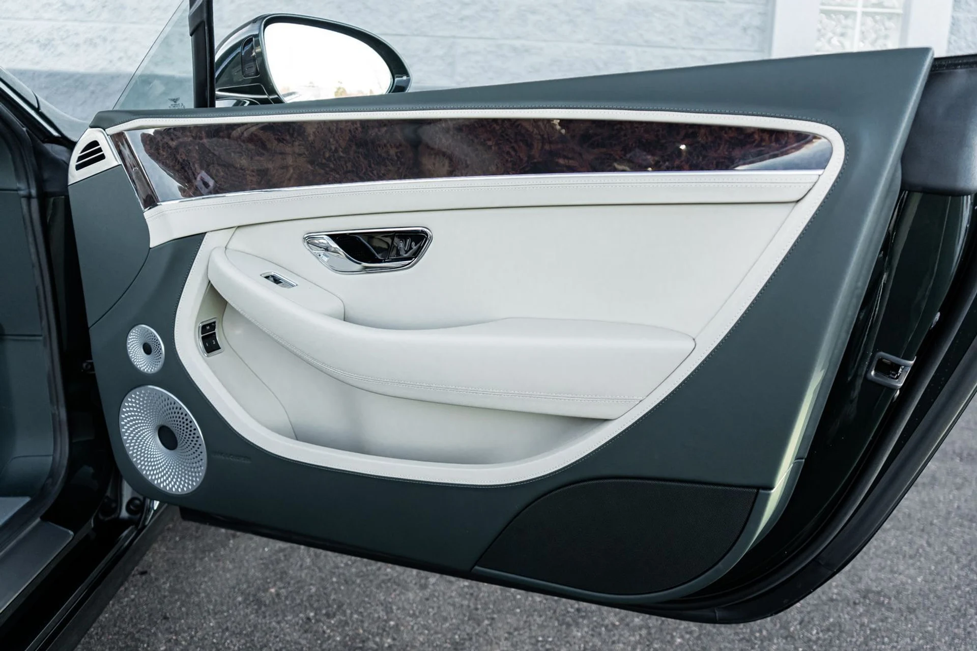 mph036_3236424214_036635fb_1f51_4c05_a167_51c572ad1639_8bda6d4856