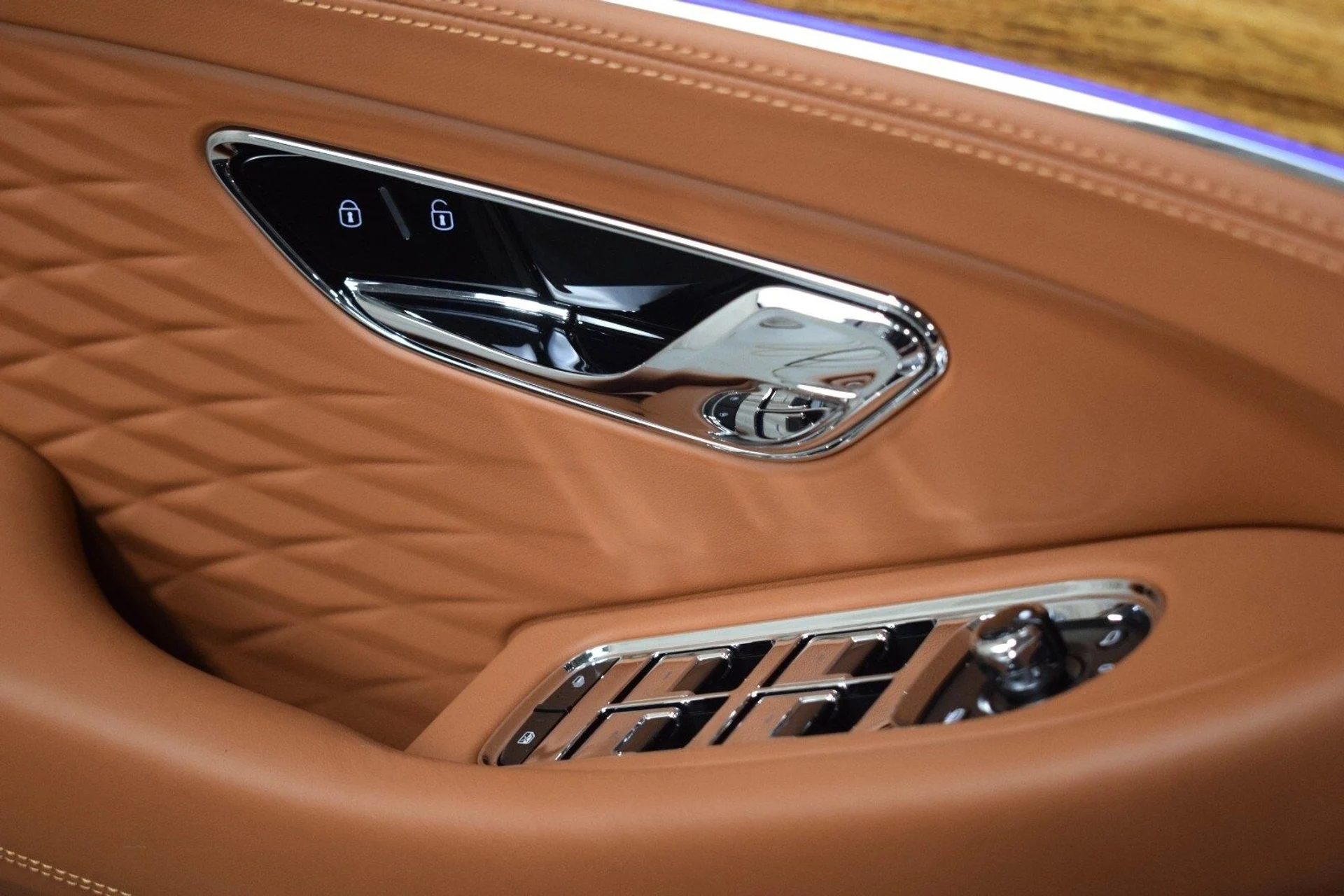 mph036_3244905545_ba6ac3b1093ba61ebe7b499e99f914d8x_2f46deba0e