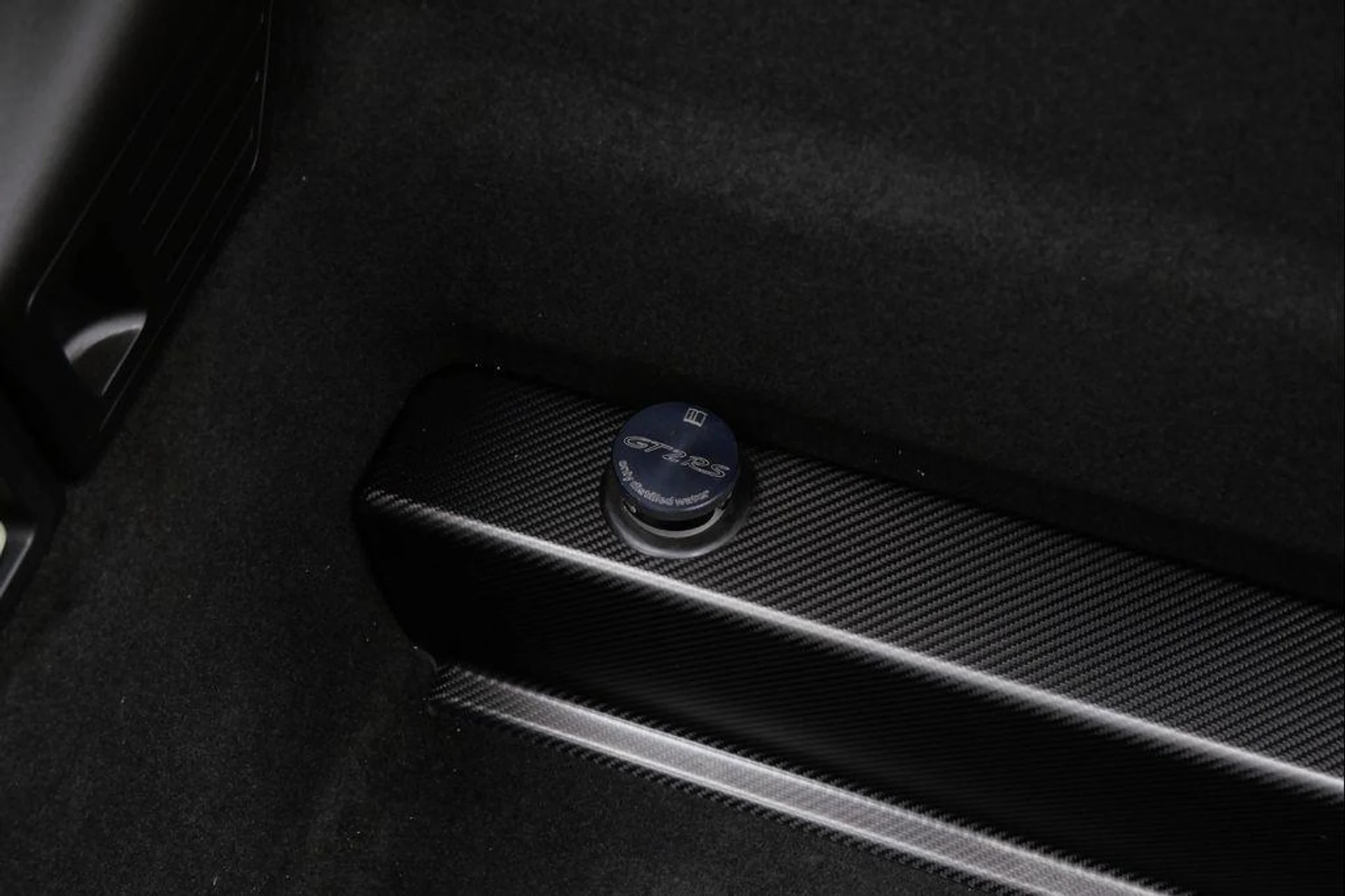 mph036_3249953433_s_Np2_ohh_F_Nc_Yl_G_Ny_M76i_ZC_1_LA_3cc24c1da0