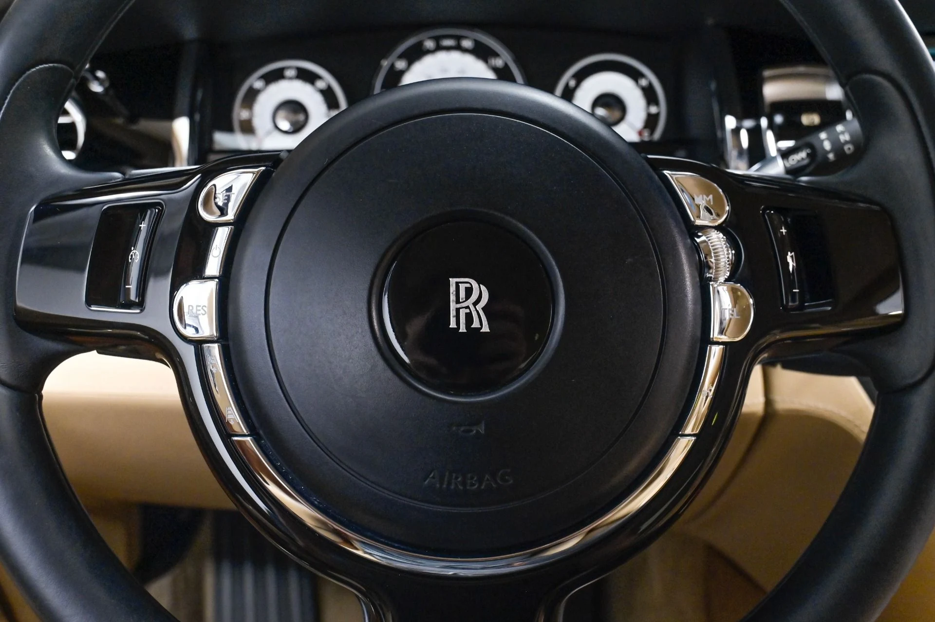mph036_3253358436_Used_2014_Rolls_Royce_Wraith_1783020984_01d392aecb