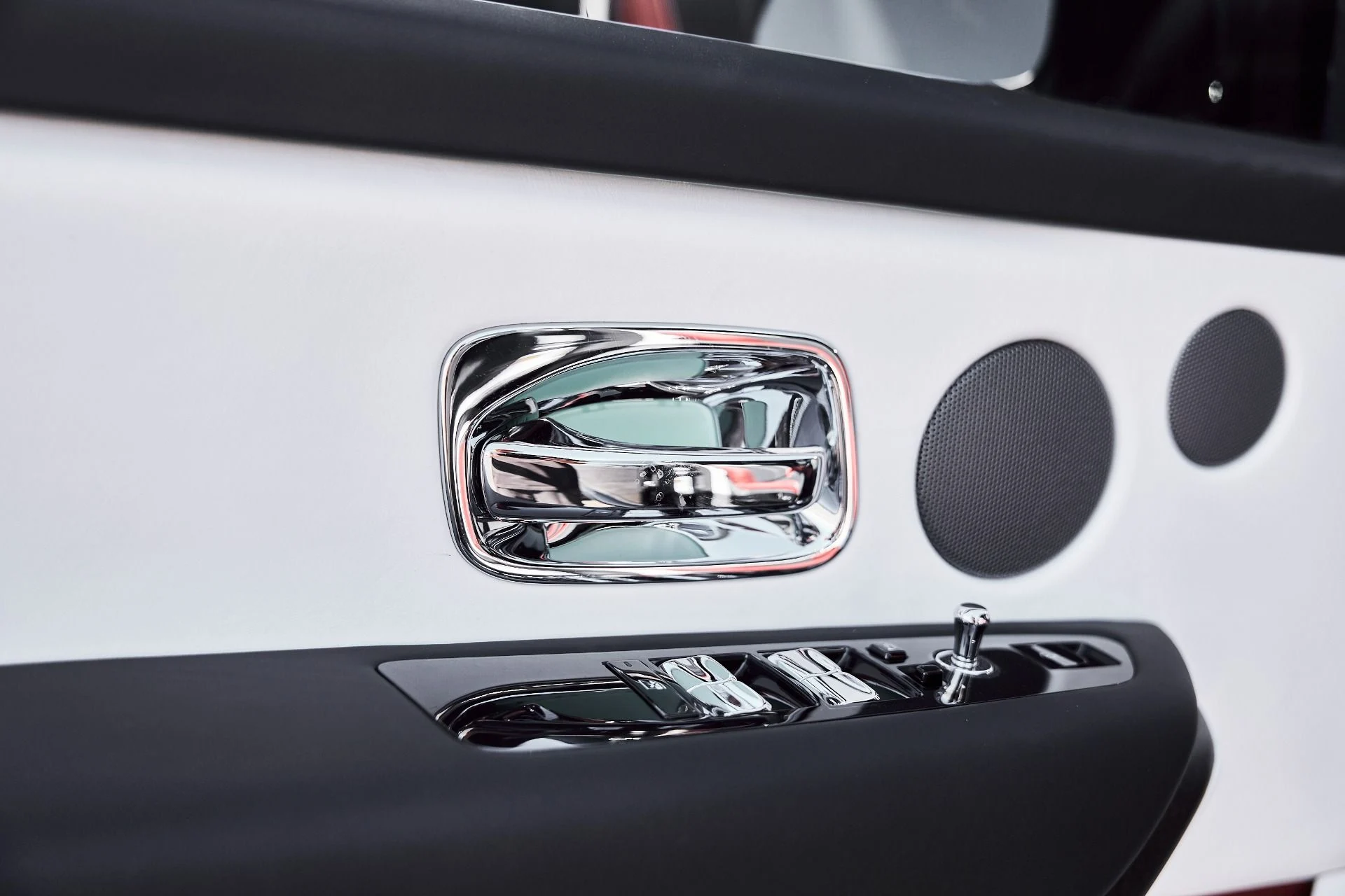 mph036_325481891_Used_2026_Rolls_Royce_Cullinan_1774544508_62ba1f5f7f