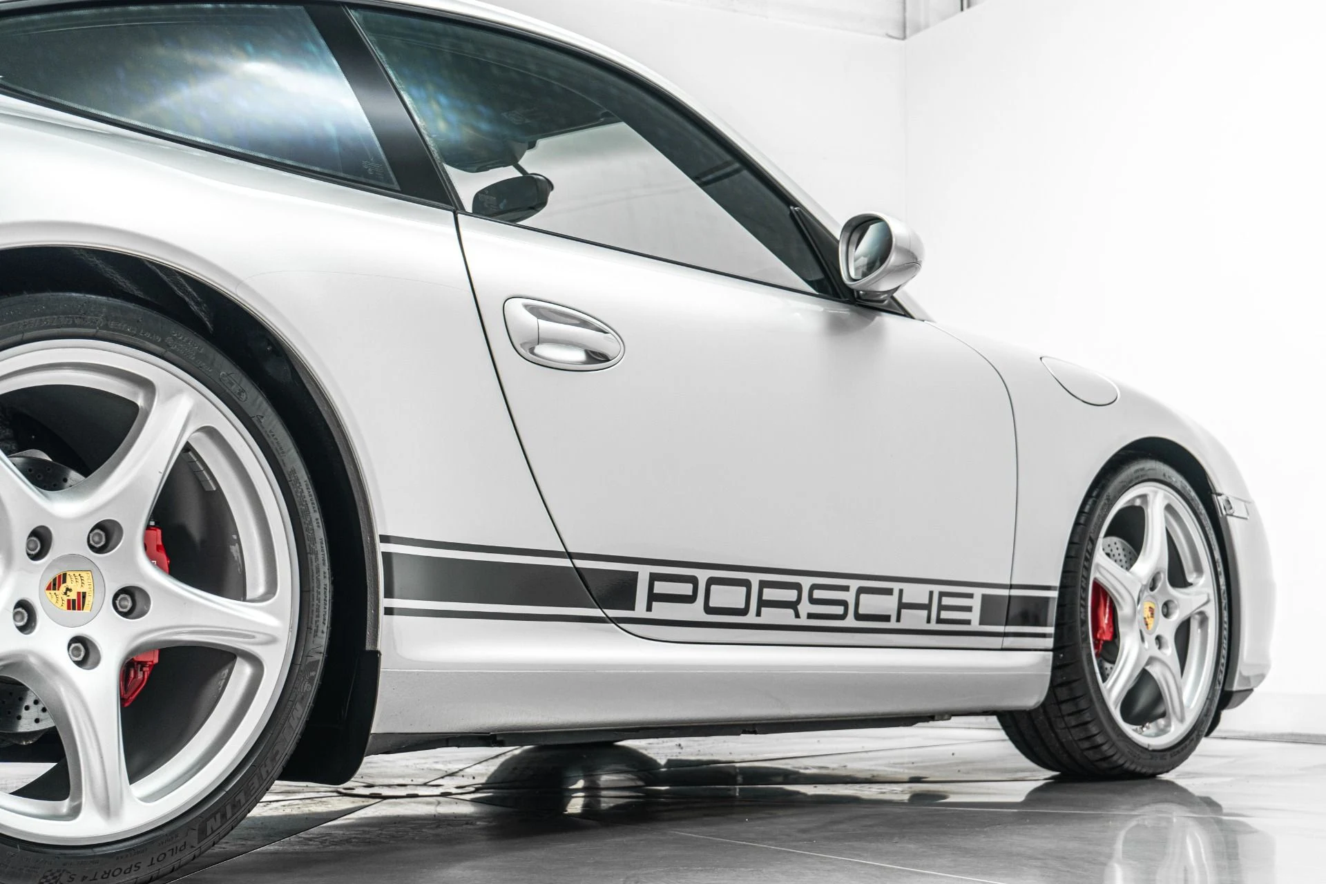 mph036_3258208022_Used_2007_Porsche_911_Carrera_6_Speed_Manual_Low_Miles_Bose_Audio_1777314884_32d4e639e9