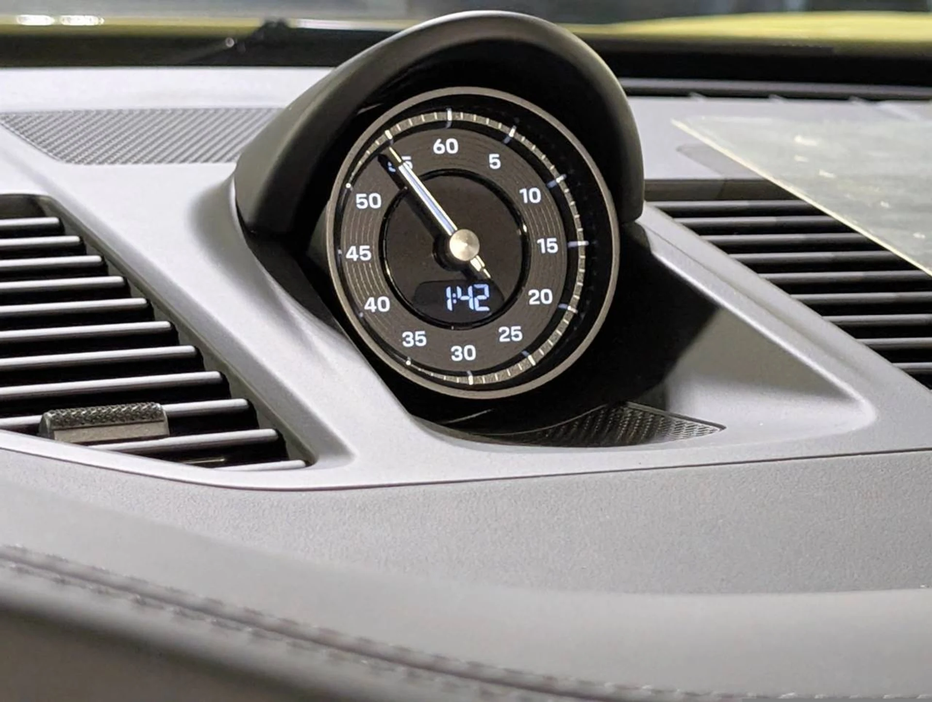 mph036_3292680083_5737e52d9f4d8b03ee84c8a35ac5aa15x_c10f335931