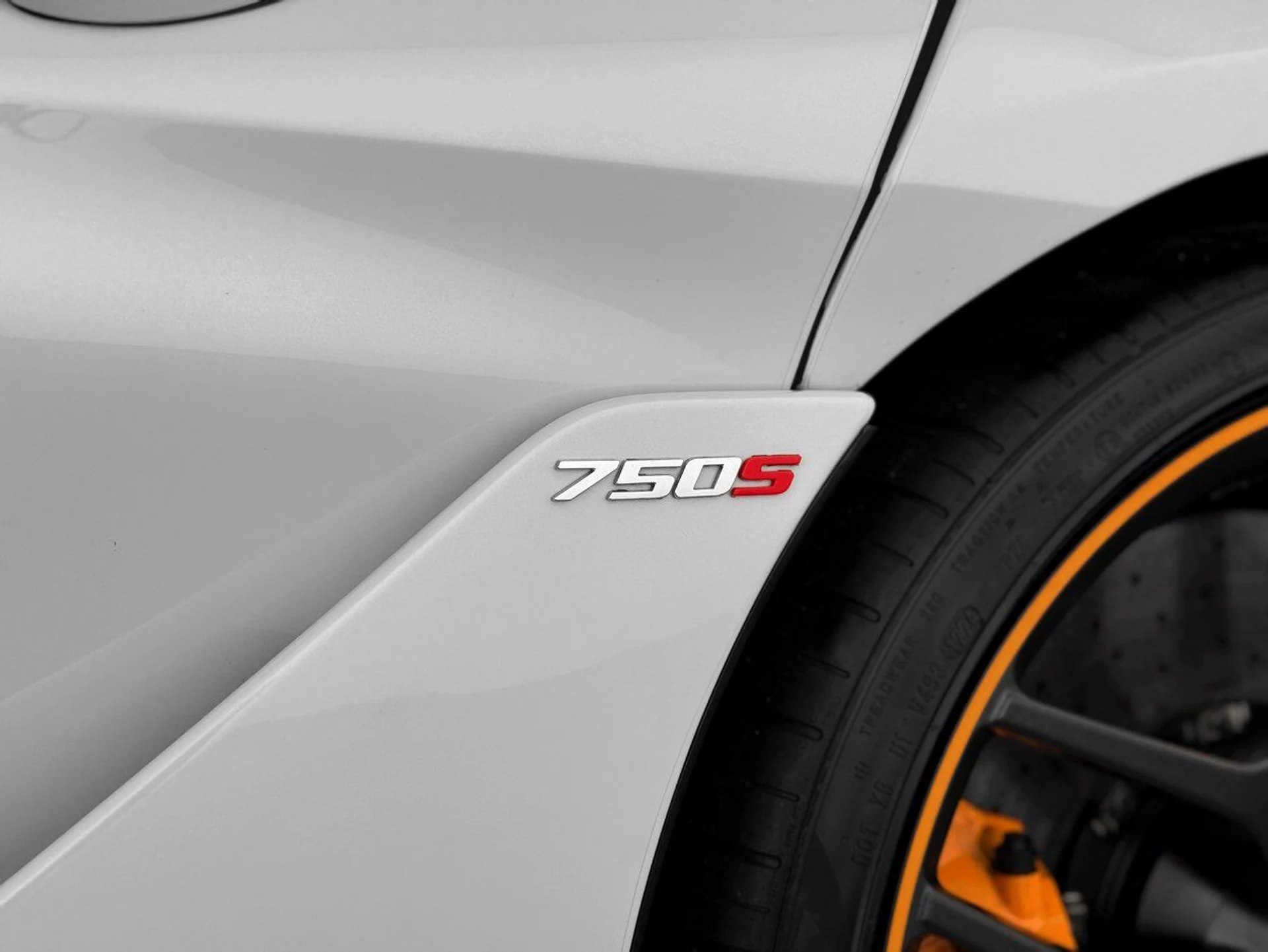 mph036_3296132906_2078a7e8d707e58a5f56d7b1a597b61a_13c1729430