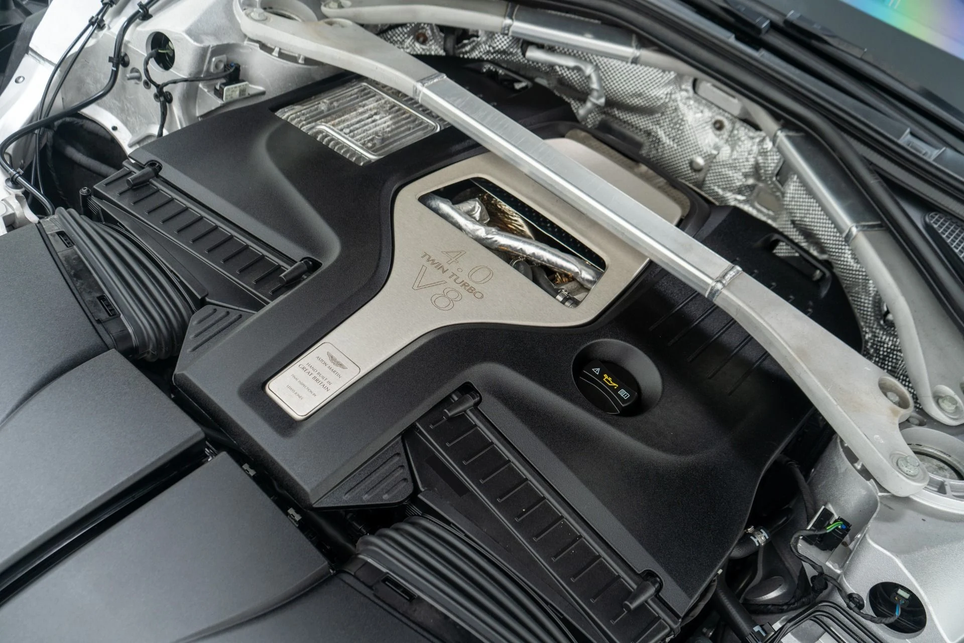 mph036_3297984464_Used_2022_Aston_Martin_DBX_1755547970_02130b4148