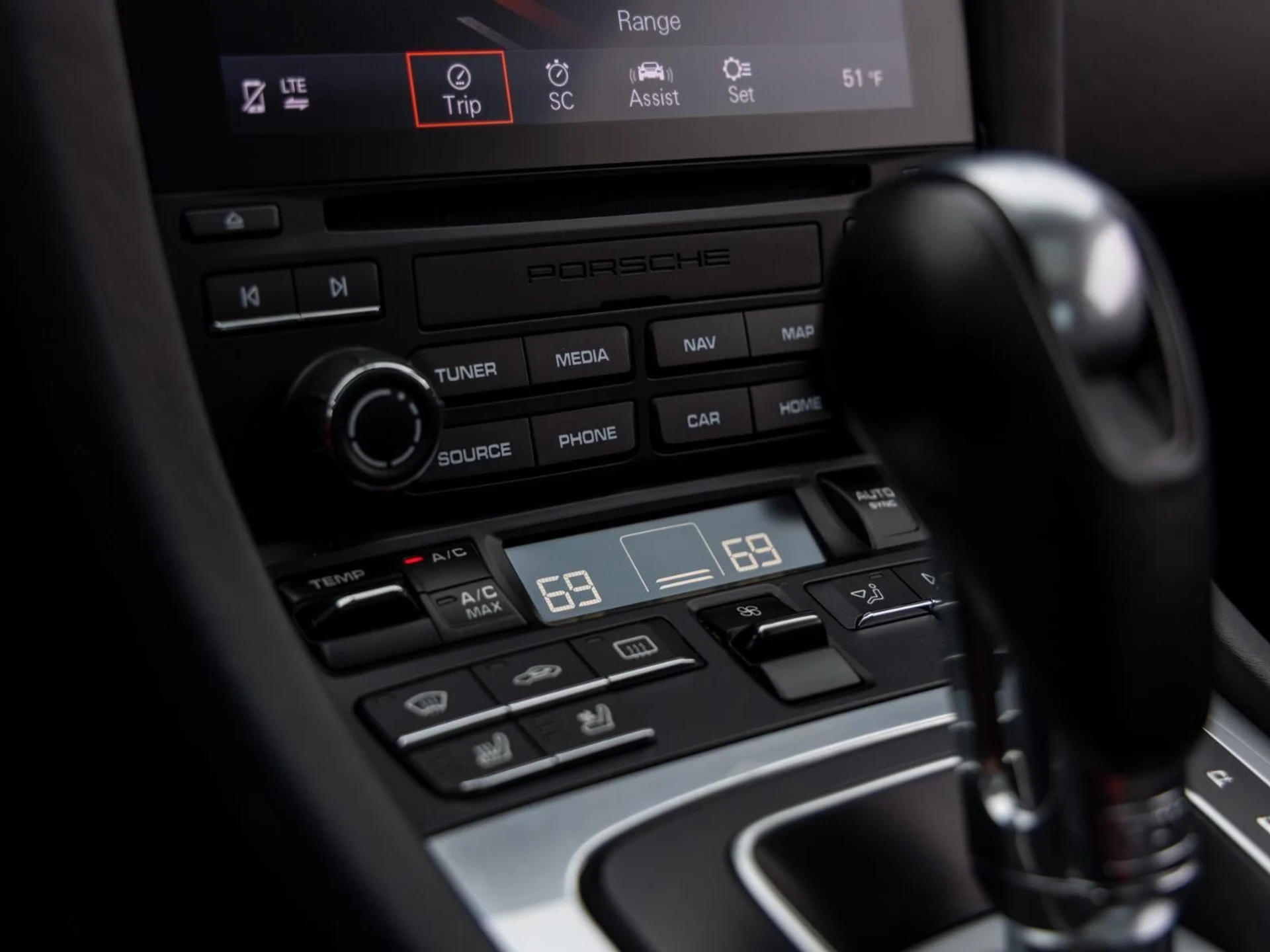 mph036_3320193615_37_1aca4d19a4