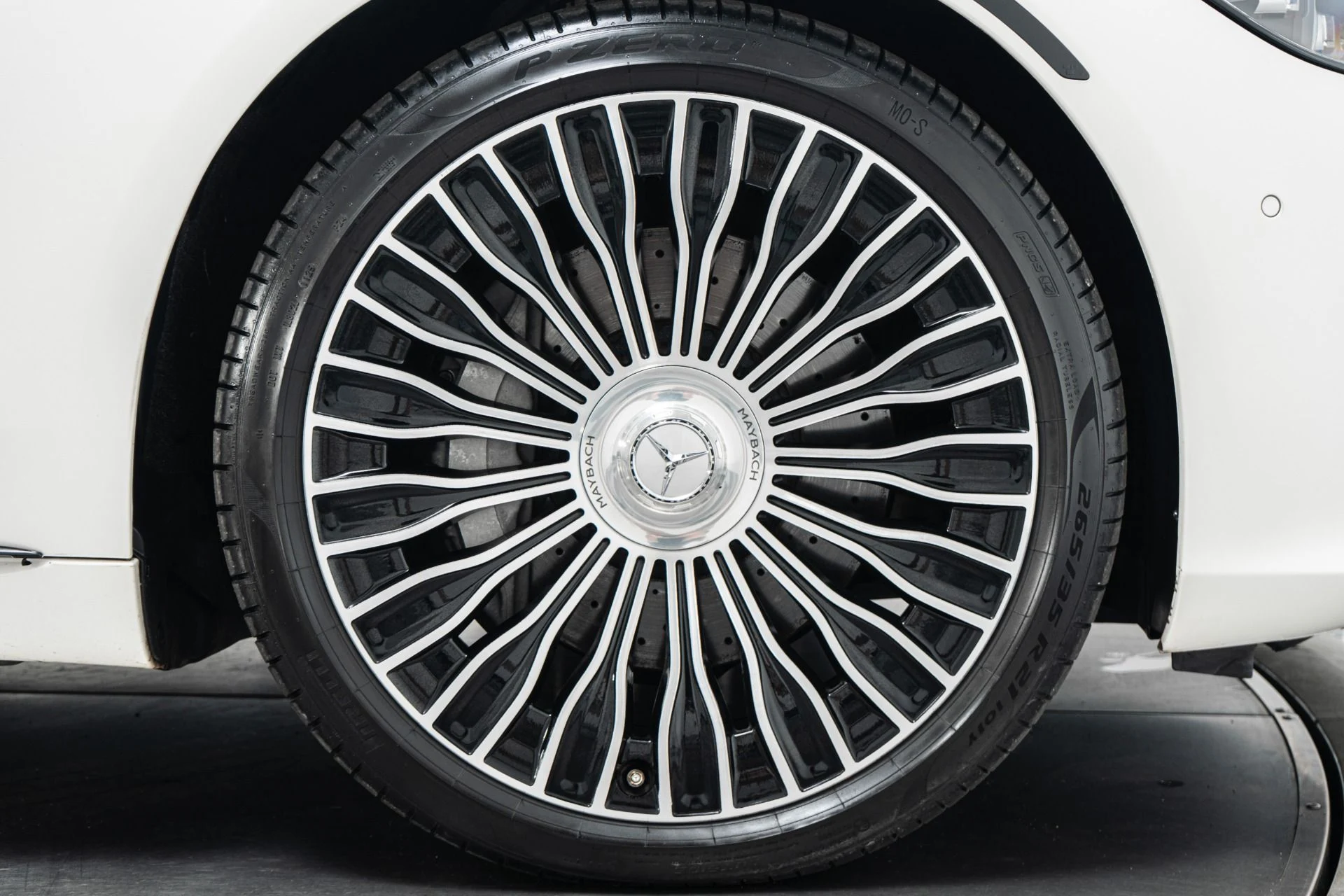 mph036_3328674599_Used_2021_Mercedes_Benz_Maybach_S_580_4_MATIC_Factory_Two_Tone_paint_Executive_Rear_Seat_Package_Bottle_Chiller_1776288092_0e5a6acaed