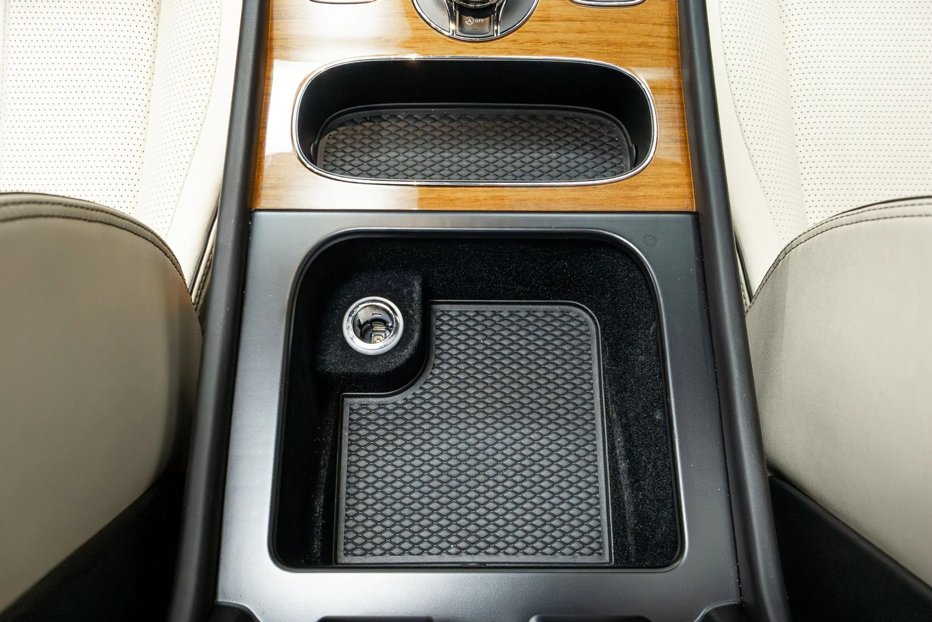 mph036_3334656490_Used_2021_Bentley_Bentayga_V8_First_Edition_1776782316_d955721d00