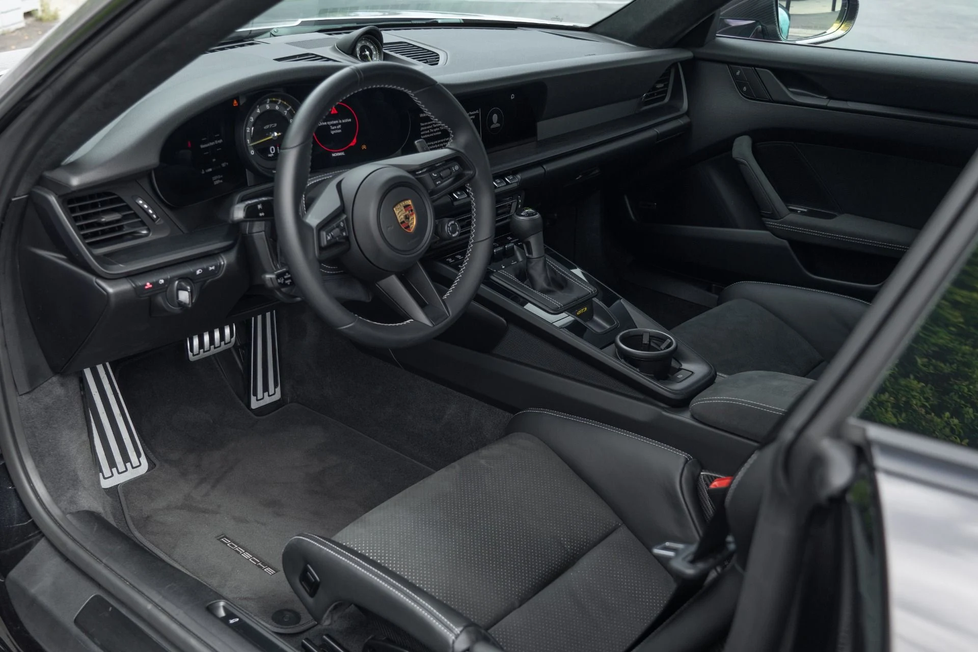 mph036_3339621010_Used_2022_Porsche_911_GT_3_1759173275_f0926b8469