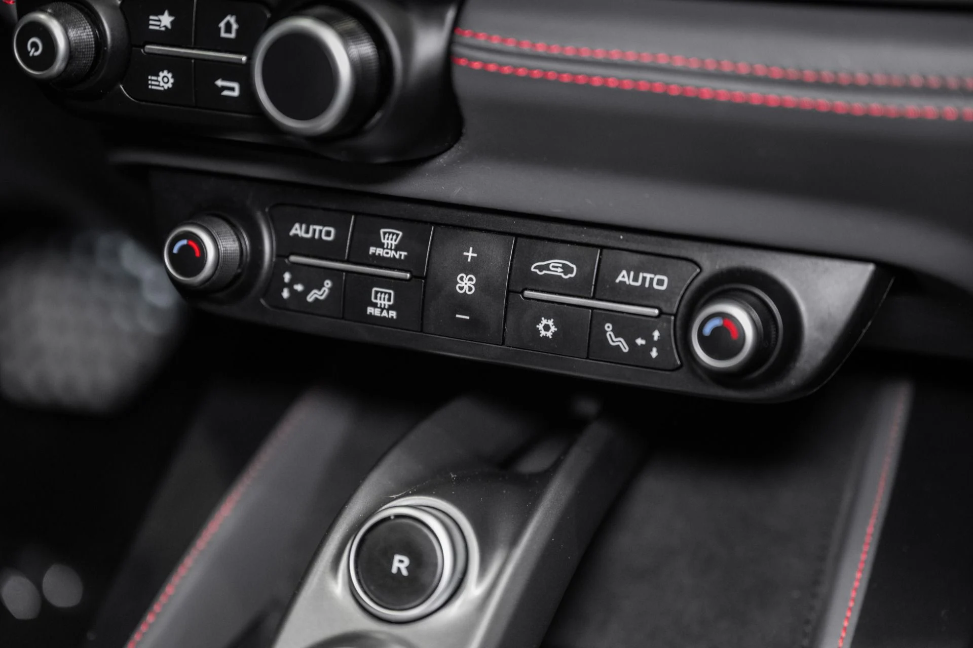 mph036_3345171410_Used_2019_Ferrari_Portofino_1780718714_cfa88ddf70