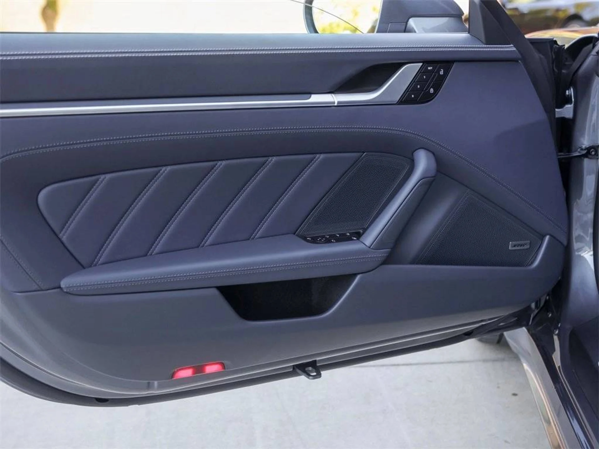 mph036_3348085294_1280_08ce126a4f